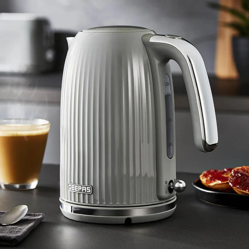Geepas 1.7L Fluted Grey Jug Kettle GK38068UK-GR | 3000W Rapid Boil | 360° Cordless Base | Auto Shut-Off & Boil-Dry Protection | Elegant Design | 2 Years Warranty - Image 2