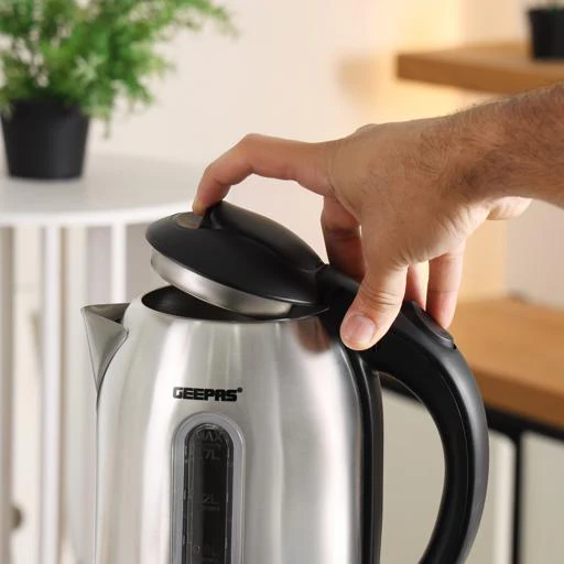 Geepas 1.8L Stainless Steel Electric Kettle | 1500W Powerful Heating Element | Fast Boiling | Auto Cut-Off Function | Boil-Dry Safety Protection | 2 Years Warranty - Image 4