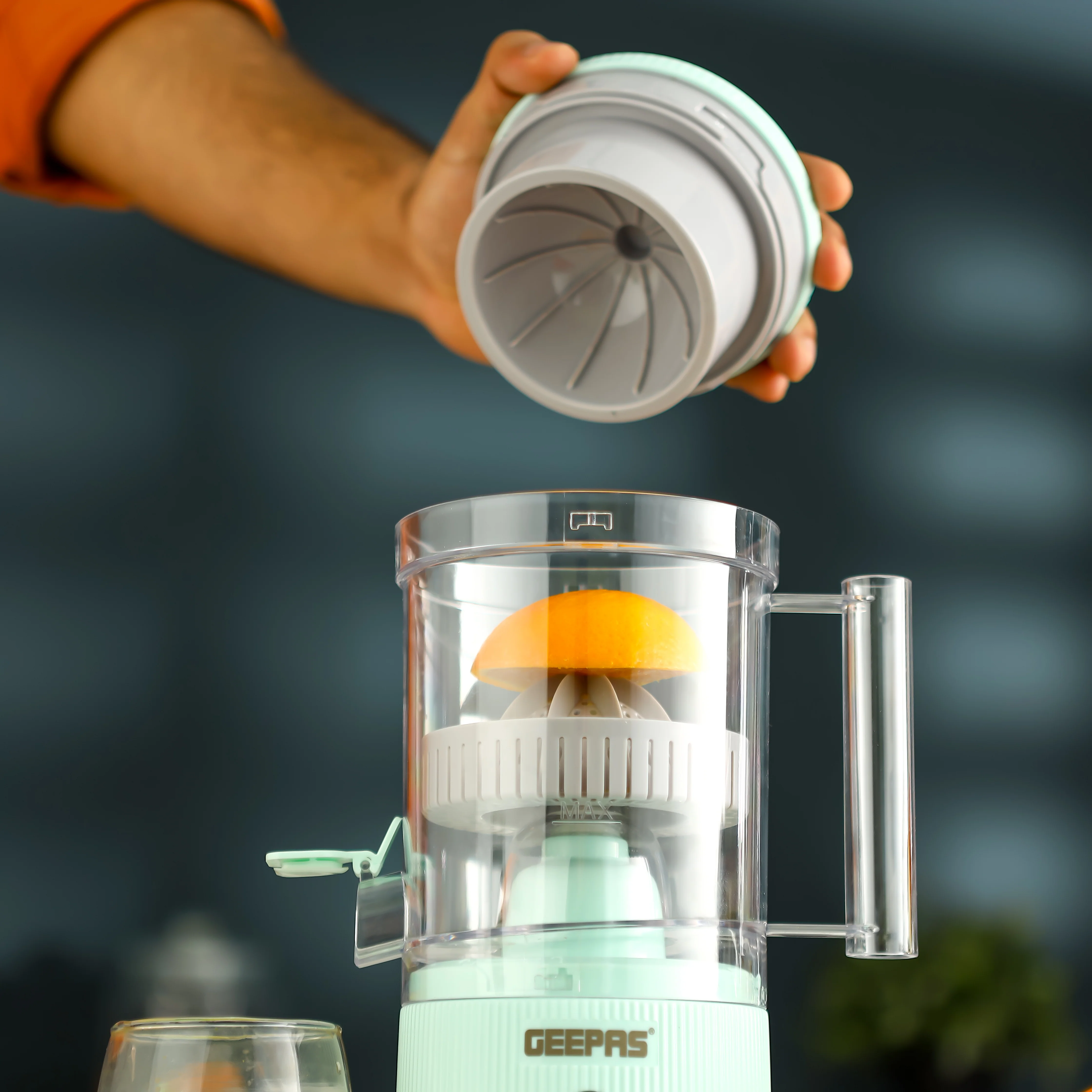 Geepas Rechargeable Citrus Juicer GCJ46019 | 200ml Capacity | USB Charging | Sensor Touch | Wireless Use | Detachable Caps & Cones | Easy Cleaning | 2-Year Warranty - Image 3