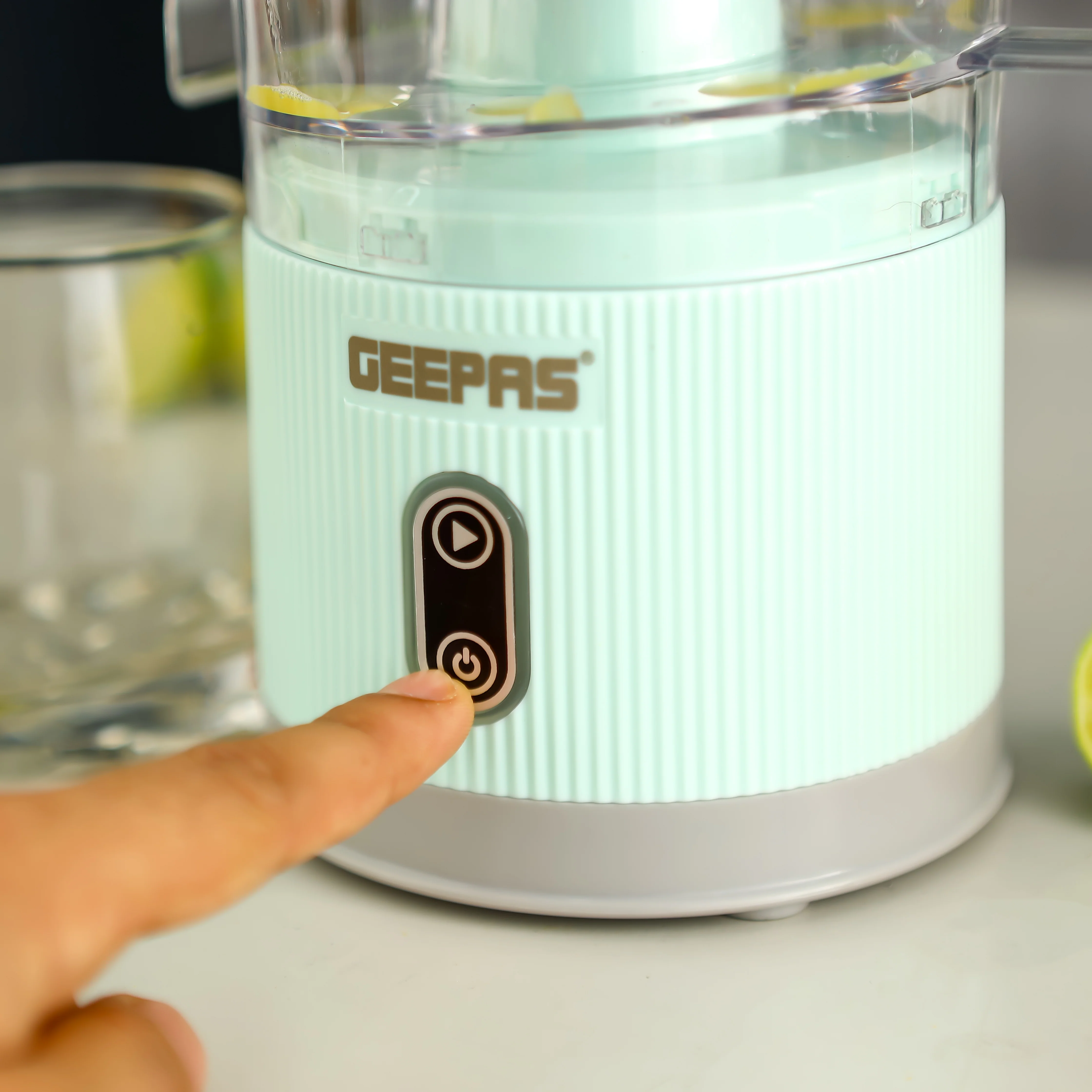 Geepas Rechargeable Citrus Juicer GCJ46019 | 200ml Capacity | USB Charging | Sensor Touch | Wireless Use | Detachable Caps & Cones | Easy Cleaning | 2-Year Warranty - Image 5