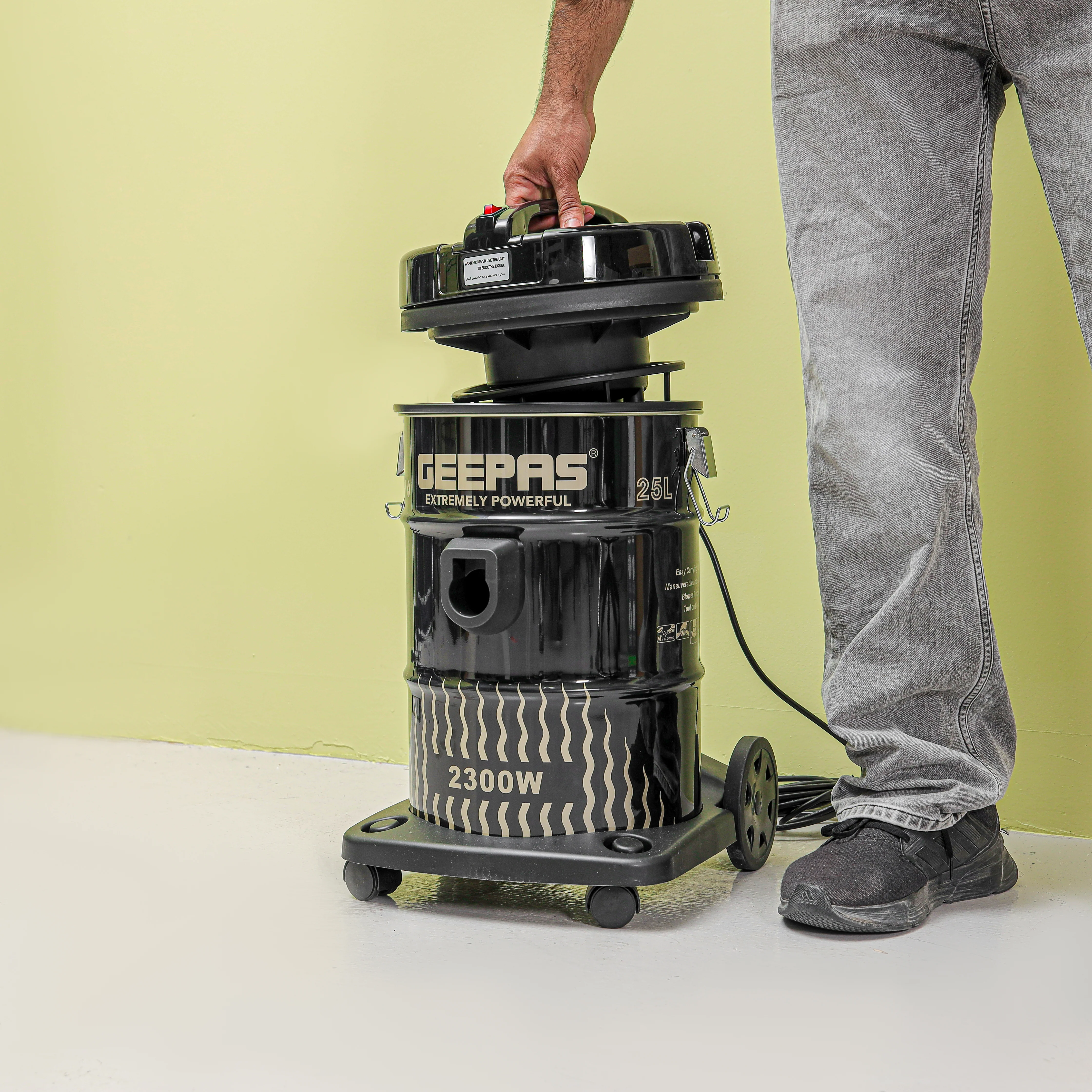 Geepas 2300 W Drum Vacuum Cleaner- GVC2592/ 25 L Dust Bag Capacity with Elegant Body, Iron Tank/ Powerful Suction, Dry and Blow Function, Full Indicator - Image 4