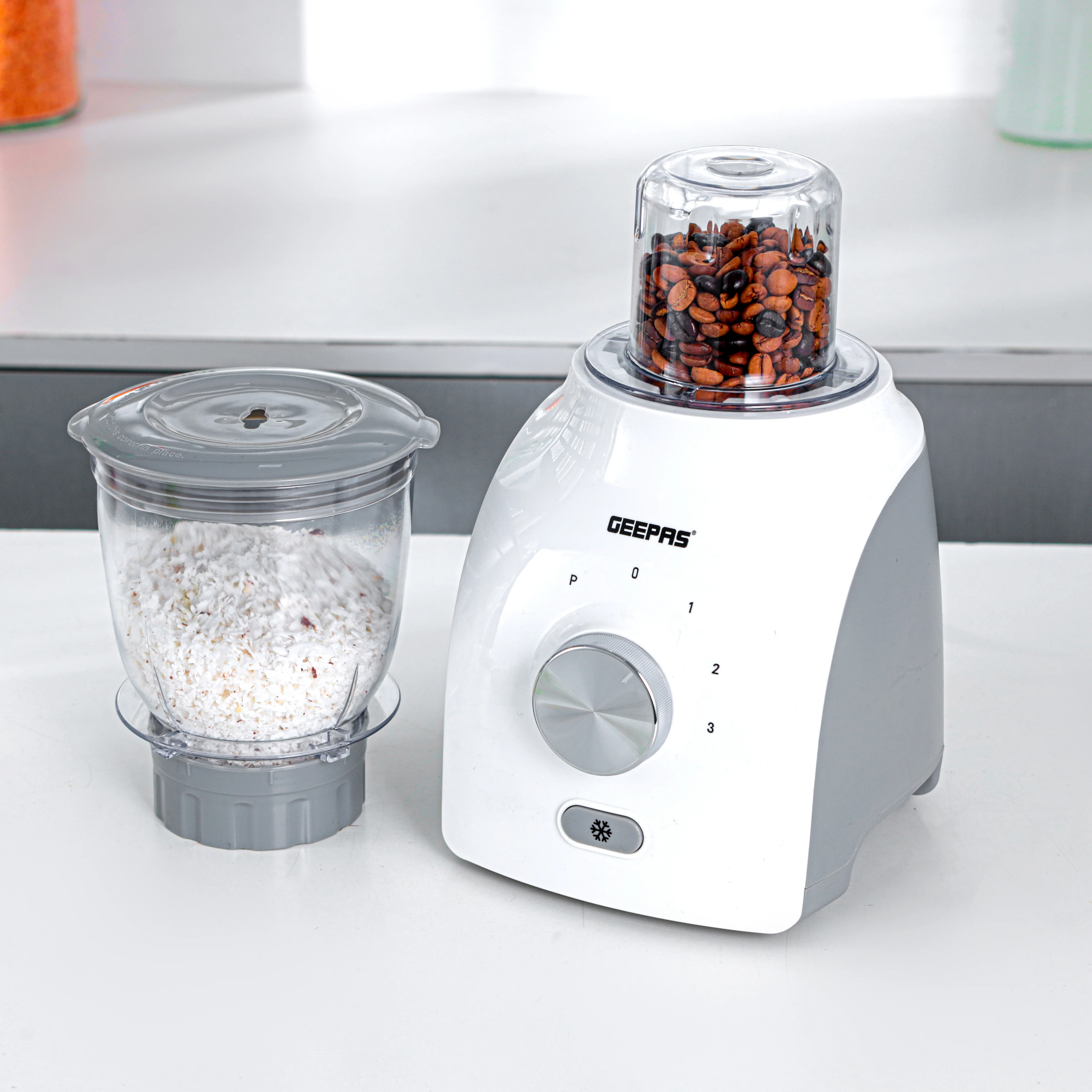 Geepas 3-in-1 Blender- GSB44034N/ 600 W, Powerful Motor with 3 Speed Setting and Pulse/ Transparent Jars with Stainless Steel Blade, Grinder, Chopper Attachment - Image 5