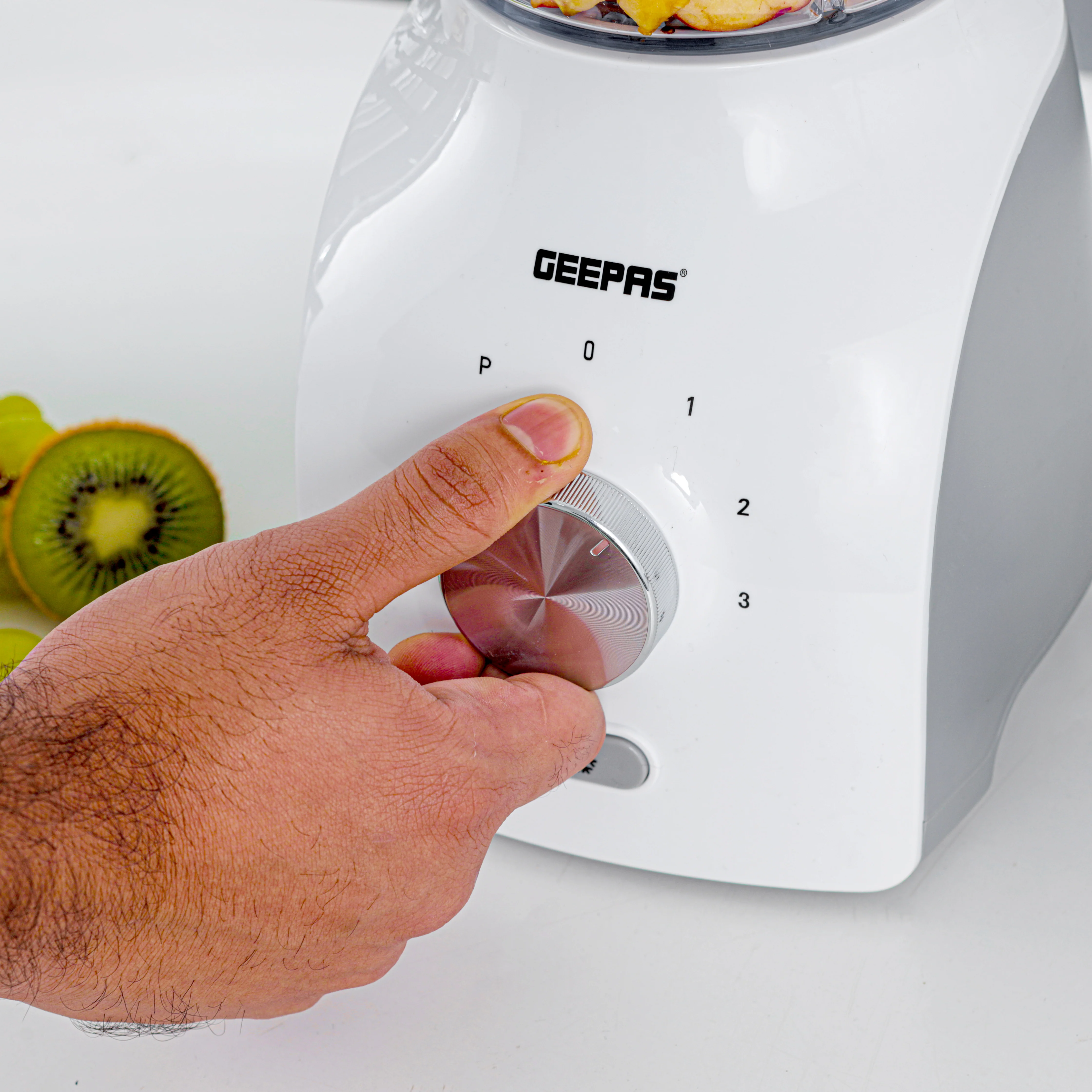 Geepas 3-in-1 Blender- GSB44034N/ 600 W, Powerful Motor with 3 Speed Setting and Pulse/ Transparent Jars with Stainless Steel Blade, Grinder, Chopper Attachment - Image 6