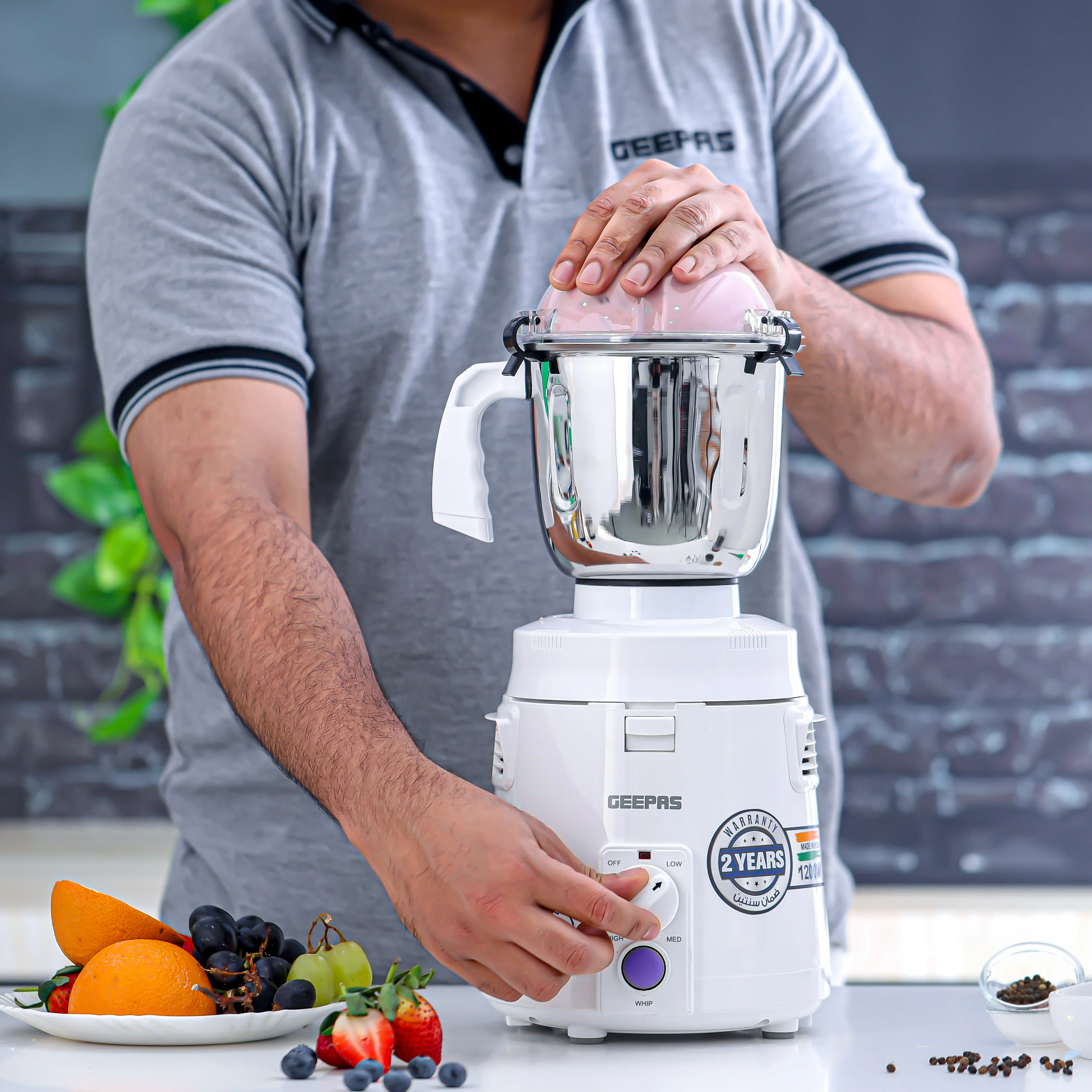 Geepas 3-in-1 Mixer Grinder- GSB44114/ 1200W/ Stainless Steel Jars & Blades/ Unbreakable Jar Caps/ Multi Safe Function/ Anti Slip Feet/ 3 Speed Control/ 2 Years Warranty - Image 6