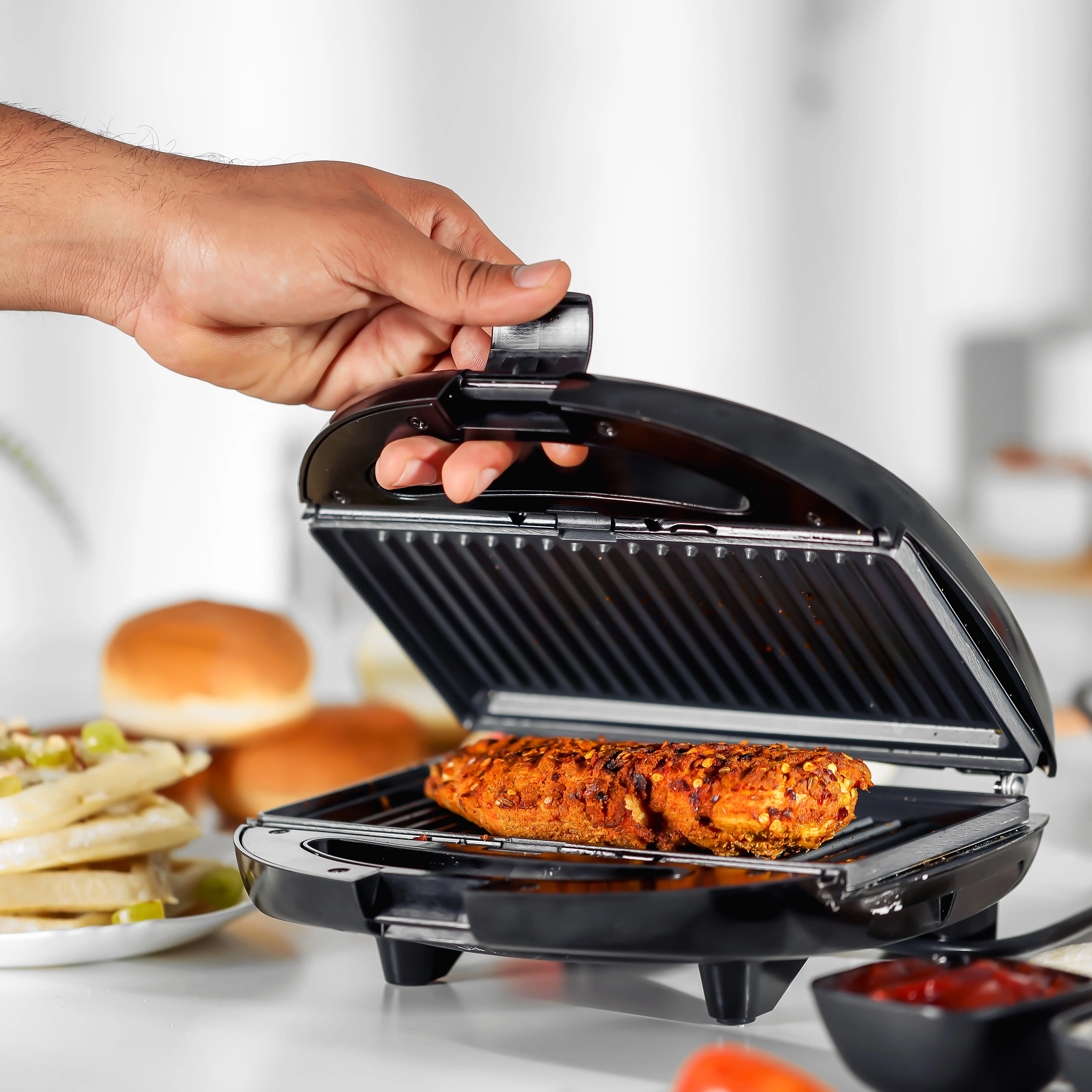 Geepas 3-in-1 Multi Snacks Maker GGM36534 | 1400W Powerful Performance| Includes Grill, Waffle & Sandwich Plates| Non-Stick Coating| Easy Cleaning|  2-Year Warranty - Image 3