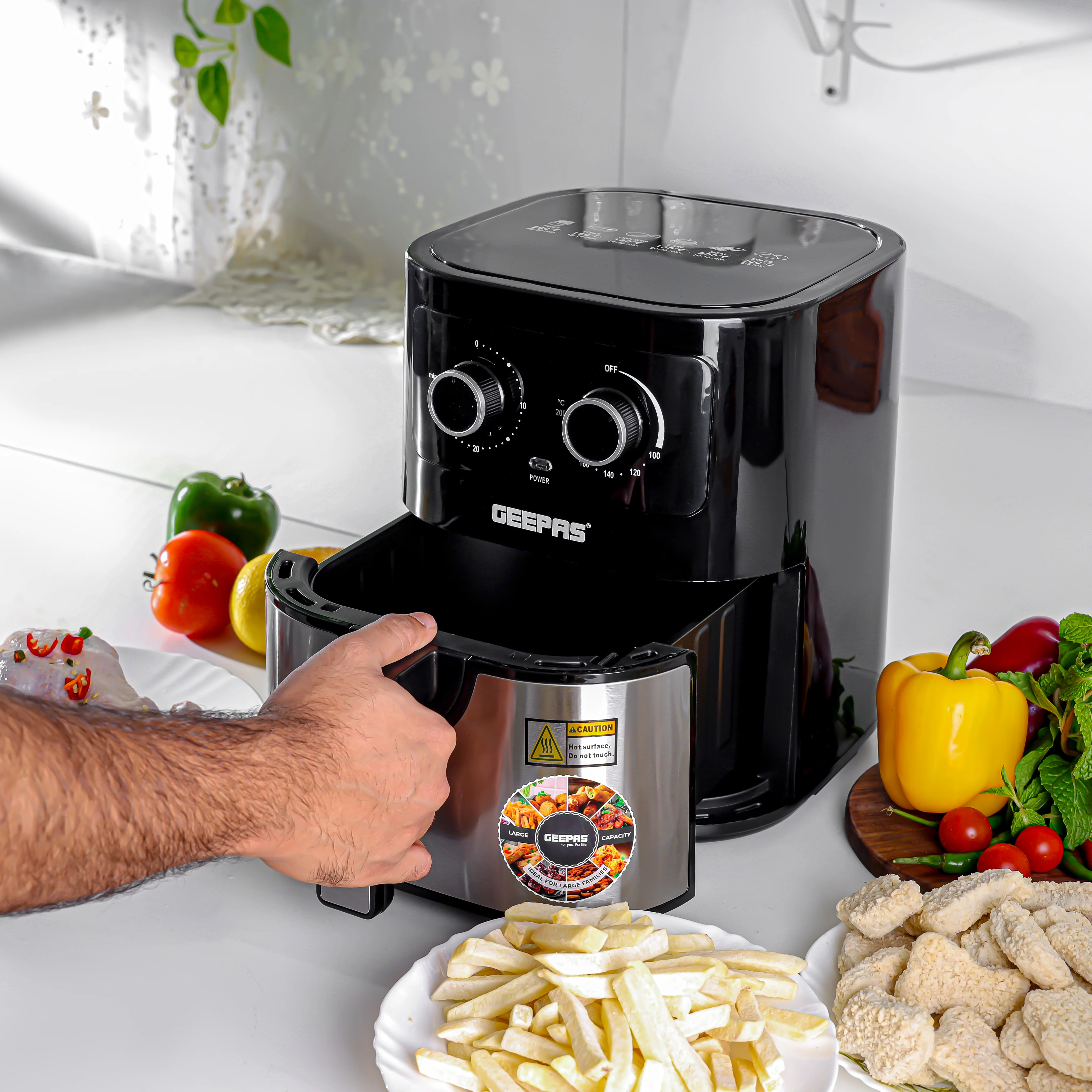 Geepas Air Fryer- GAF37541/ 4.5 L Pot with Rack,  Vortex Air Frying Technology/ 1-30 Min Timer, Temperature 100-200 Degree Celsius/  2 Years Warranty, Black and Silver - Image 4