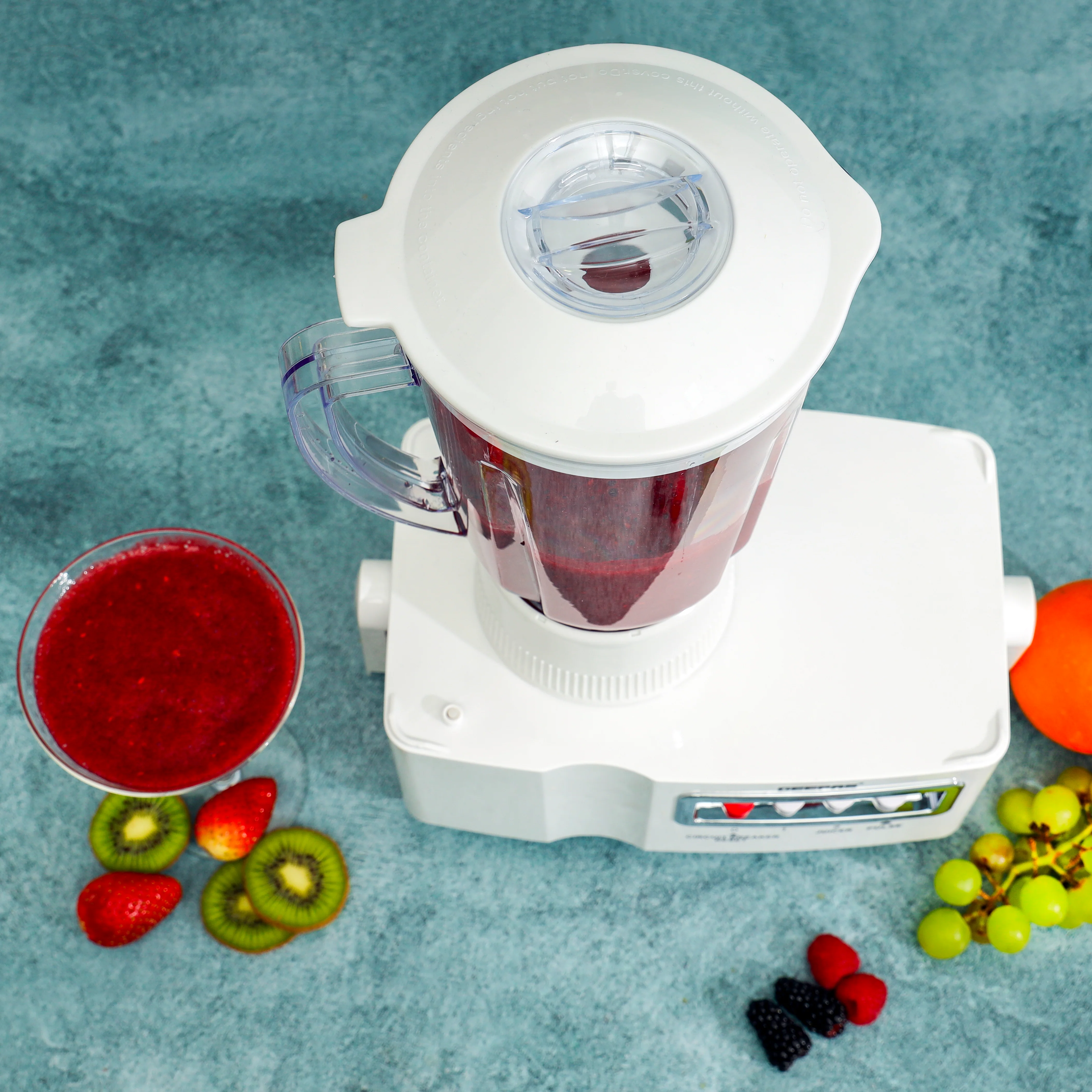 Geepas 650W 4-in-1 Food Processor- GSB6147| Transparent Plastic Jar with Stainless Steel Blades | Overheat  Protection| | 2 Speed Control | 2 Years Warranty| White - Image 4
