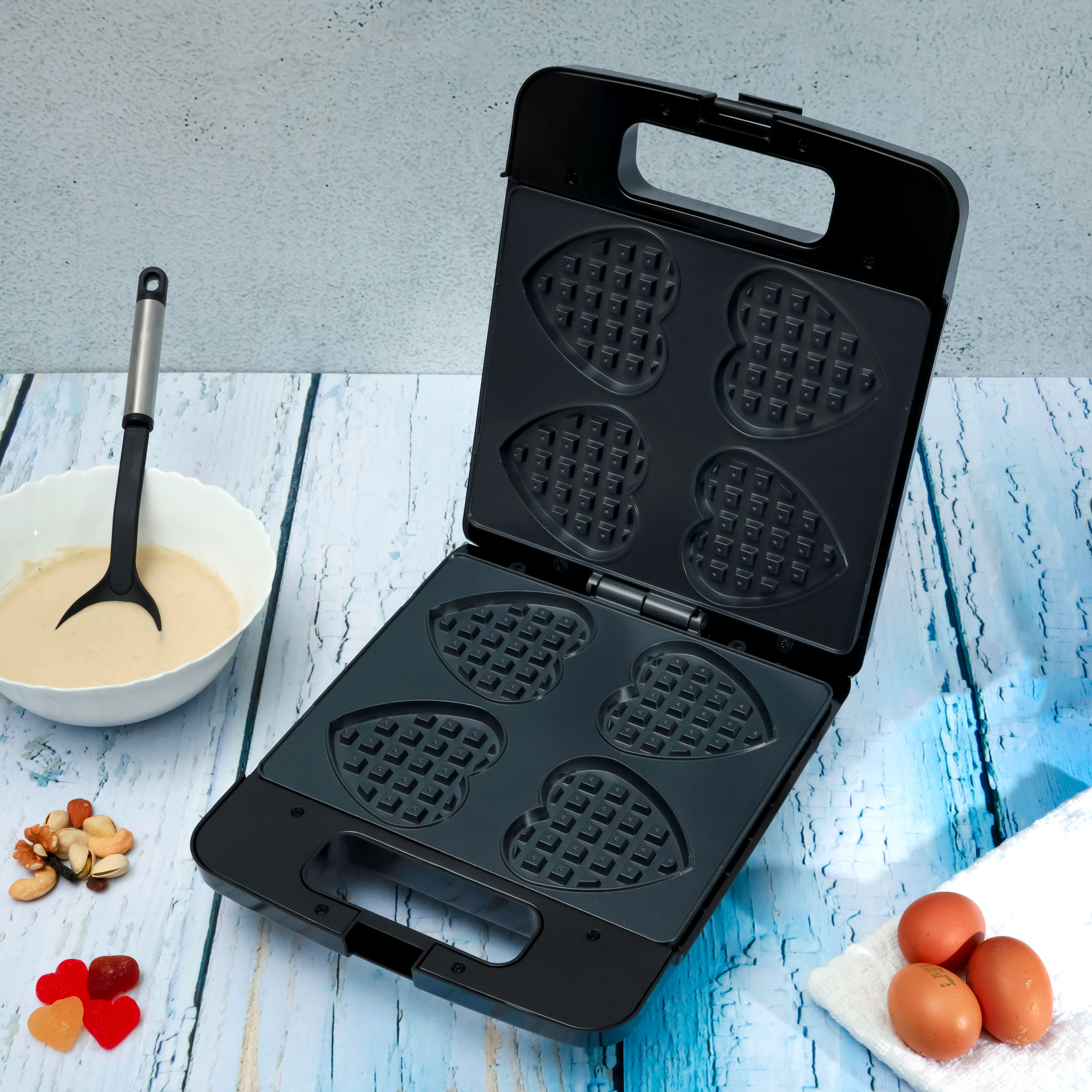 Geepas Heart Waffle Maker GWM36543 | 4 Slice Non-Stick Waffle Plate | 1400W Power | Cool Touch Housing | Easy to Clean Design | Overheat Protection | 2 Years Warranty - Image 3