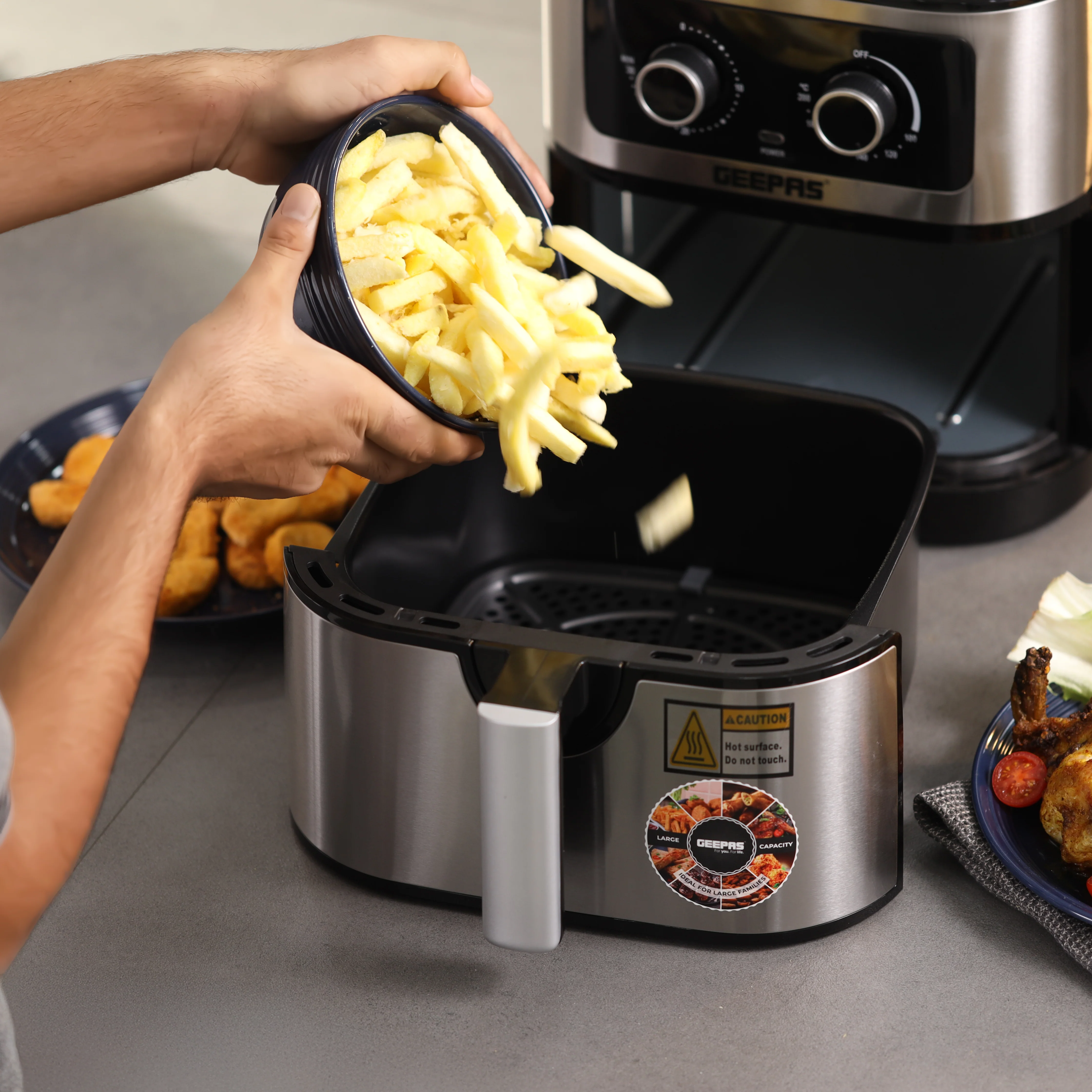 Geepas 7L Digital Air Fryer GAF37506 | 1800W Powerful Performance | Oil-Free Cooking with VORTEX Fast Technology | 30-Minute Timer | Large Capacity for Families - Image 3