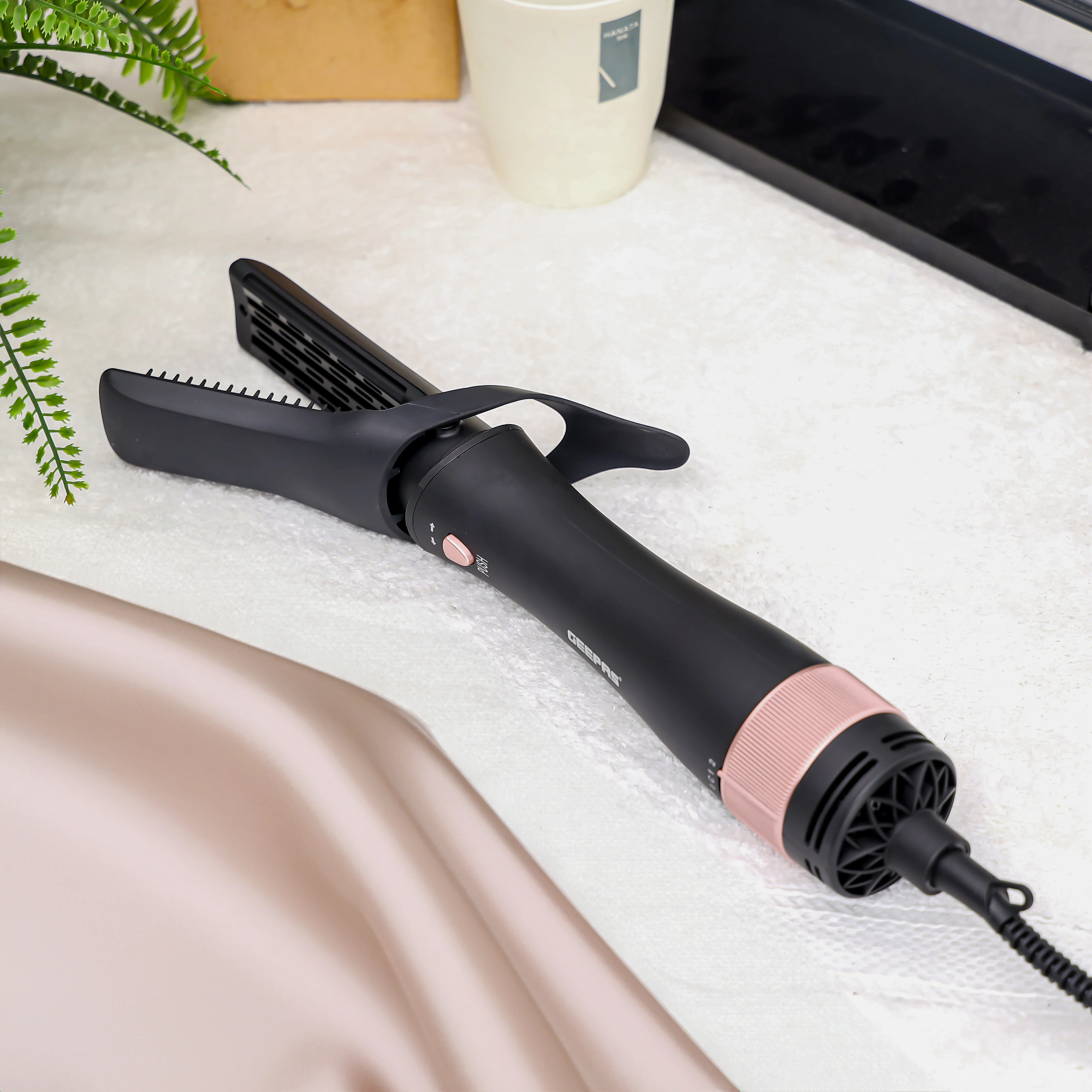Geepas 8-IN-1 Hair Styler- GH86070| 2 Speed and 7 Attachments| 360-Degree Swivel Cord with Detachable Key|  7 Interchangeable Heads| 2 Years Warranty, Black and Gold - Image 3