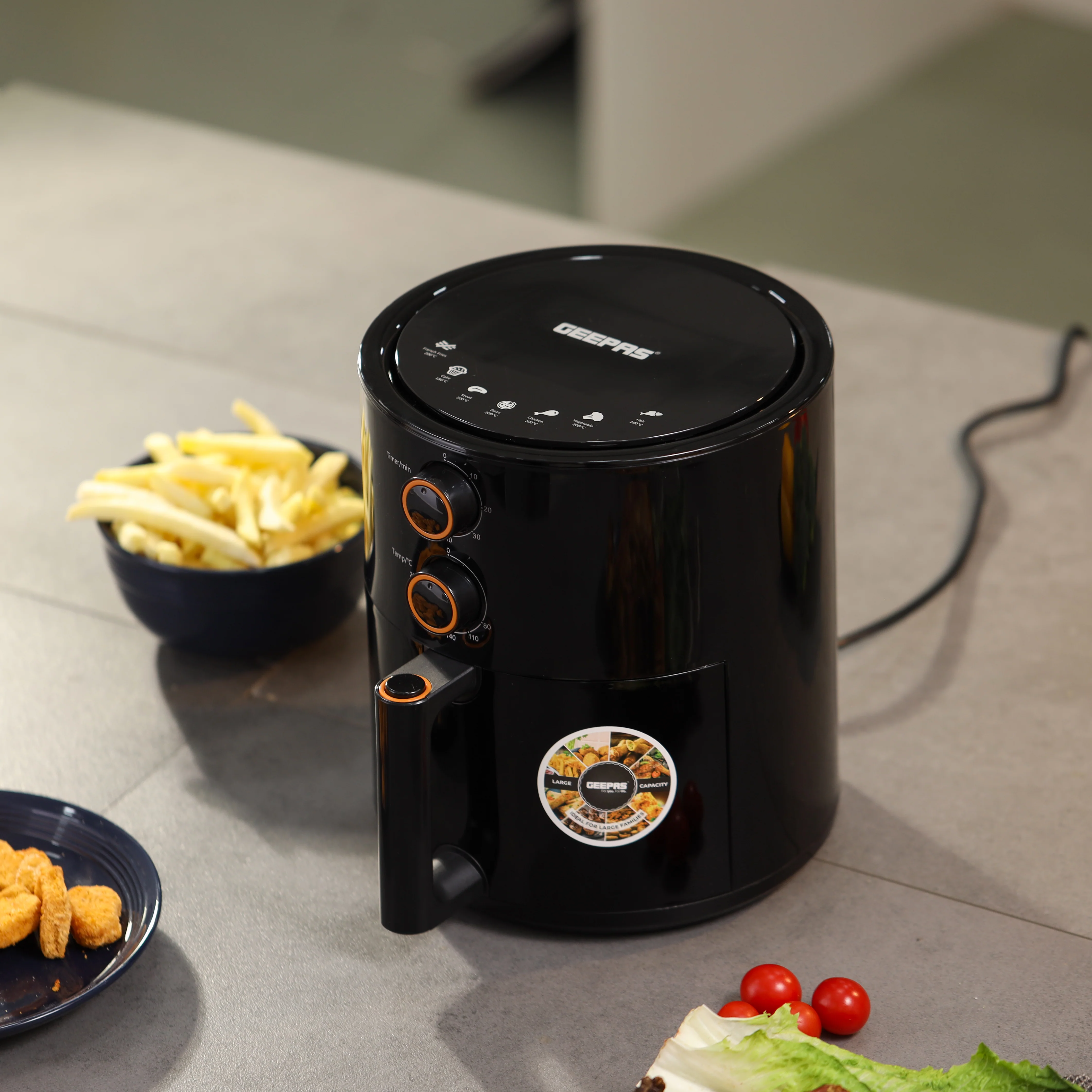 Geepas Air Fryer- GAF37513/ 4.0 L Pot, Non-Stick Coating, with Vortex Frying Technology/ Multiple Function, 1-60 Min Timer, Temperature 80-200 Degree Celsius, Black - Image 2
