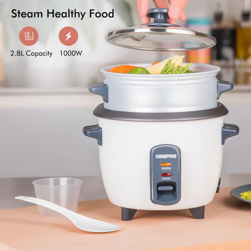 Geepas  Automatic Rice Cooker GRC4327 | 2.8L Large Capacity | 900W Power | Cook, Steam & Keep Warm Function | Non-Stick Inner Pot |  Energy Efficient | 2 Years Warranty - Image 3