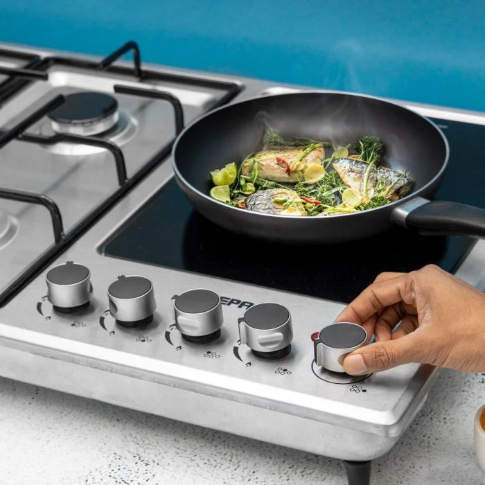 Geepas GGC31036 Built-In Gas & Electric Hot Plate Hob | Stainless Steel Body | 4  Burners + Durable Ceramic Plate| Auto Ignition| Strong Pan Support|  2 Years Warranty - Image 5