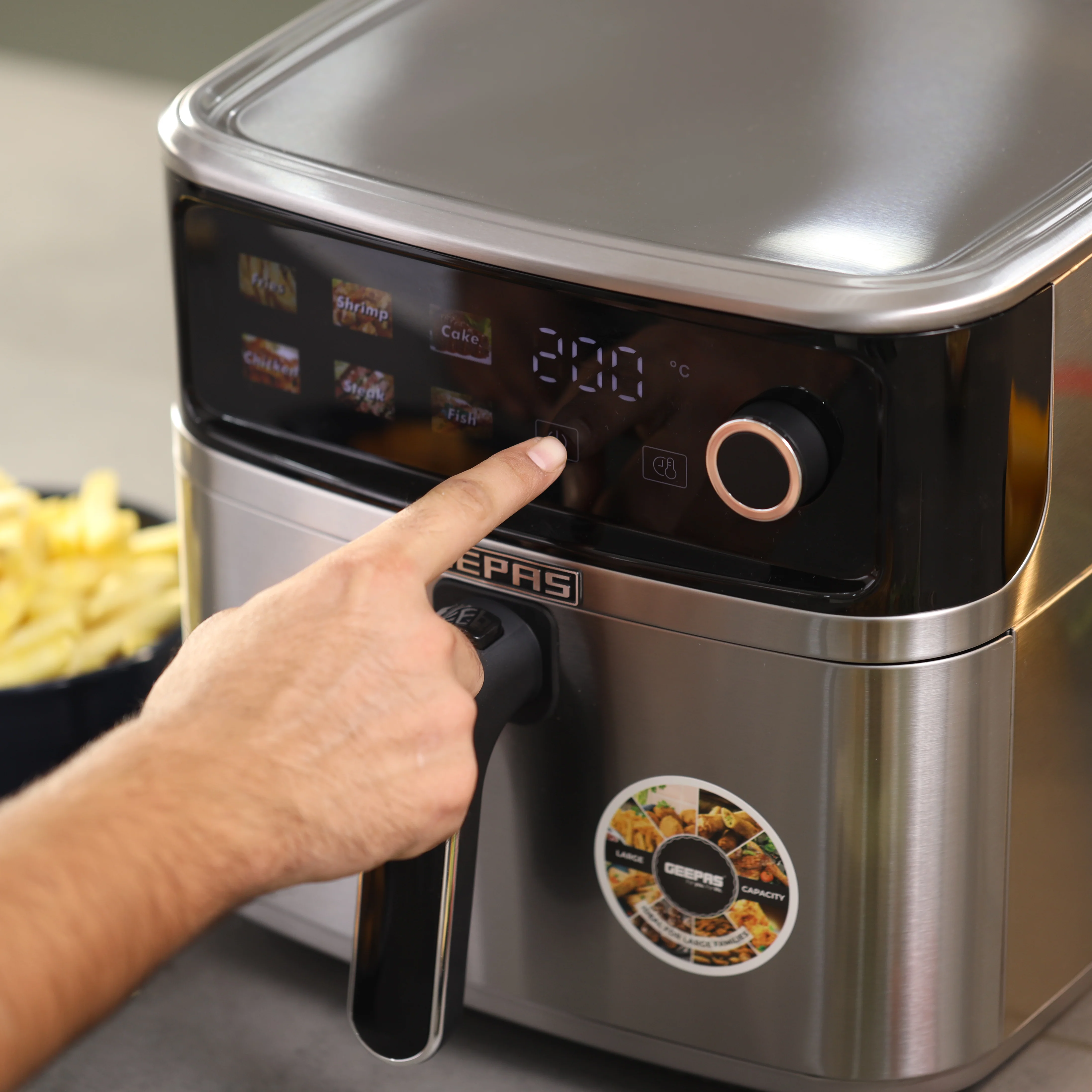Geepas GAF37534T 8L Stainless Steel Digital Air Fryer | Oil-Free Cooking | 6 Preset Programs, 60 Min Timer, 70–200°C Temp | Ideal for Fries,  Bread Etc | 2 Years Warranty - Image 6