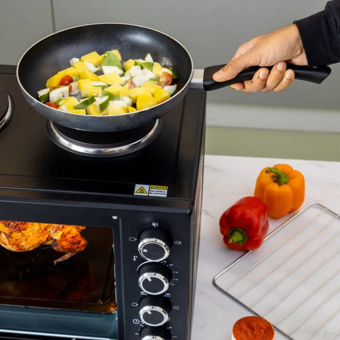 Geepas Electric Oven GO34052 | 38L Capacity | 1600W Power with Dual Hot Plate | Convection & Rotisserie Function | Adjustable Temperature Control |  Efficient Design - Image 4