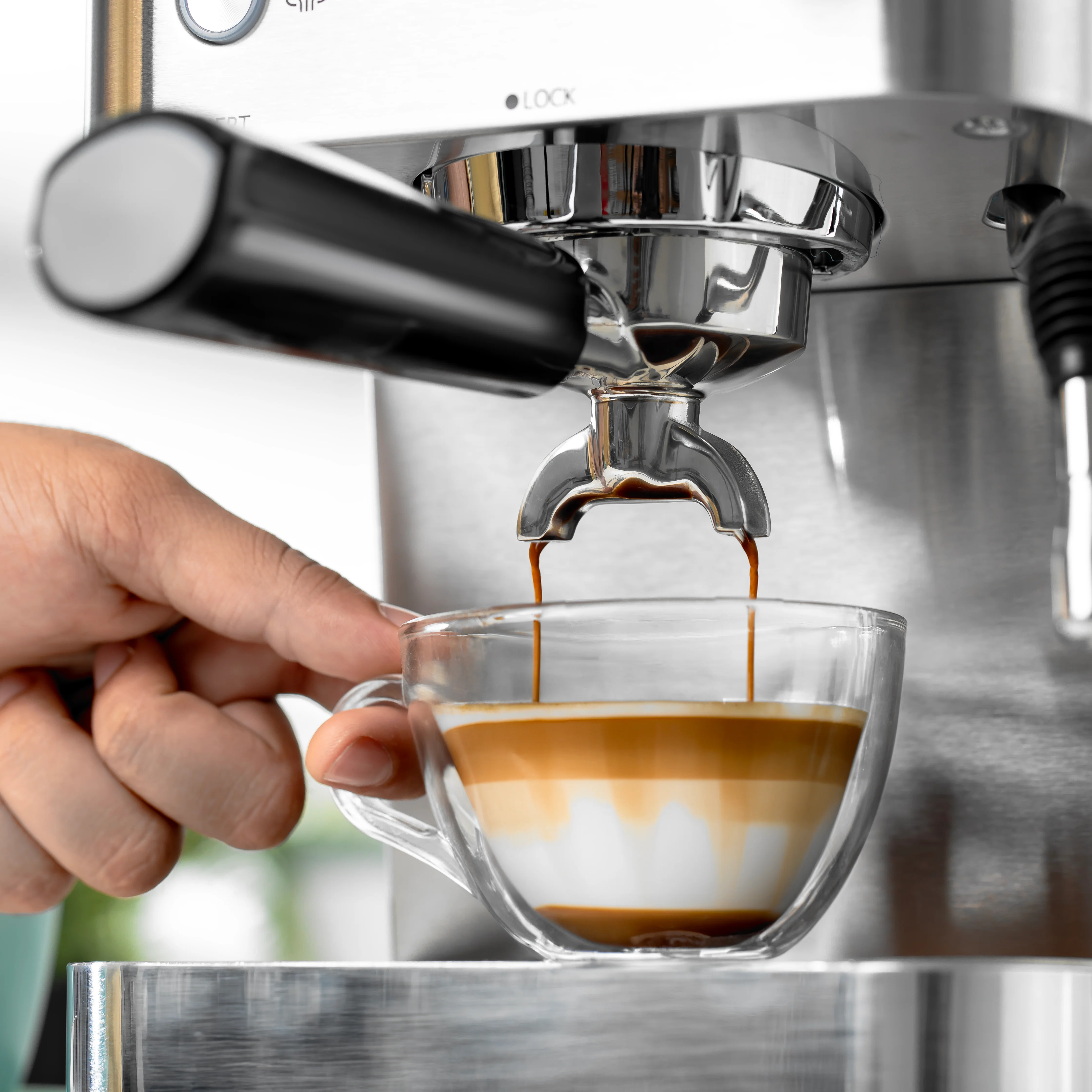 Geepas GCM1523SS Espresso & Cappuccino Coffee Machine | 20 Bar High-Pressure Pump| 1.8L  Water Tank| Frothing System| Dual Filter | G23 Platinum Series| 2 Years Warranty - Image 4