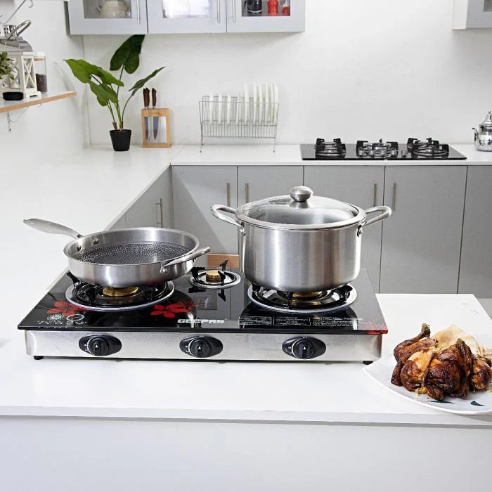 Geepas Gas Cooker GK6759 | 3 Burner Gas Stove with Auto Ignition| Durable Stainless Steel Body| Heavy-Duty Cast Iron Burners| 60% Gas Saving Technology| 2 Years Warranty - Image 4
