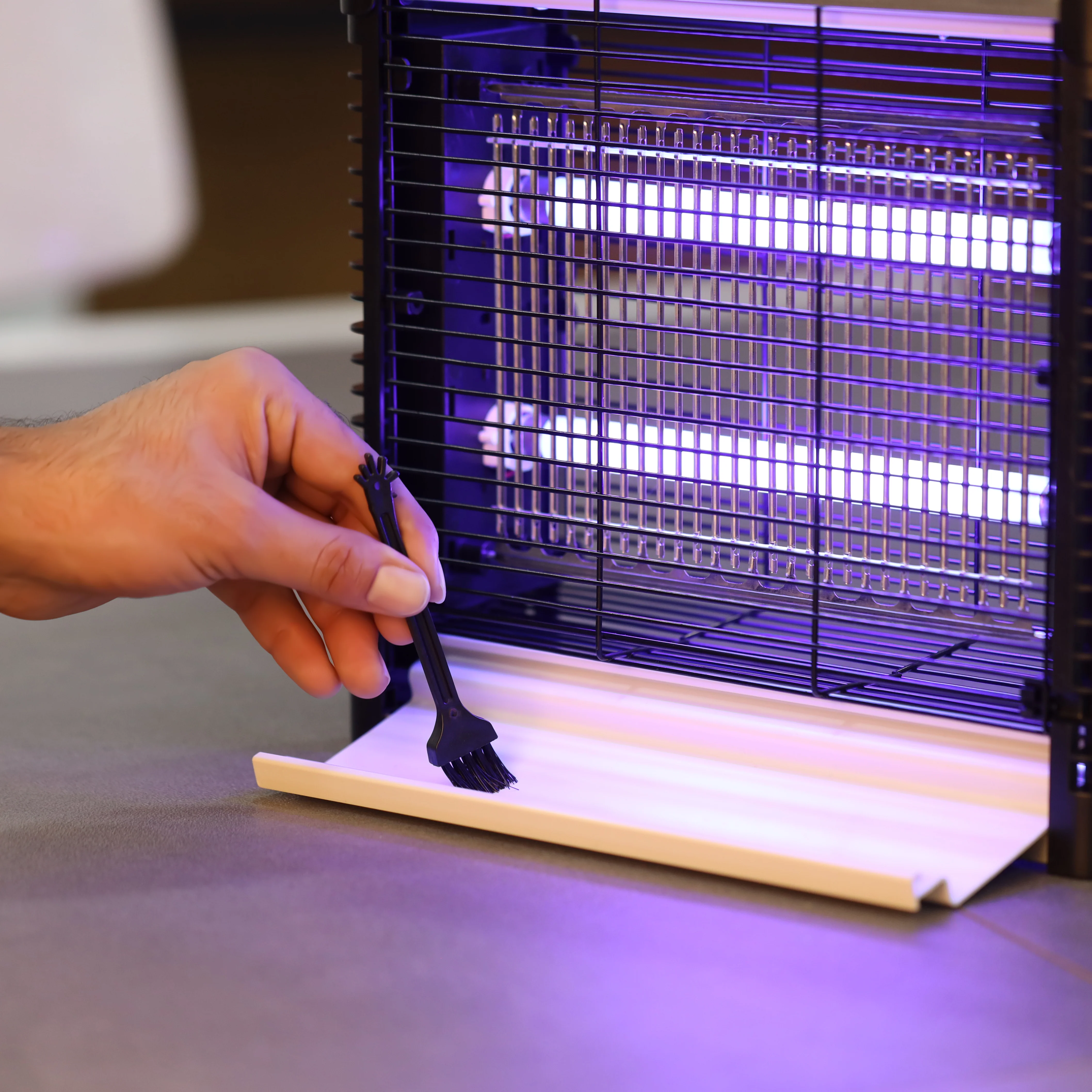Geepas GBK25610 Electric Insect Killer | 12W UV Light Pest Control Device | Eco-Friendly, Pollution-Free Mosquito & Fly Trap | Safe Operation | 2 Years Warranty - Image 4