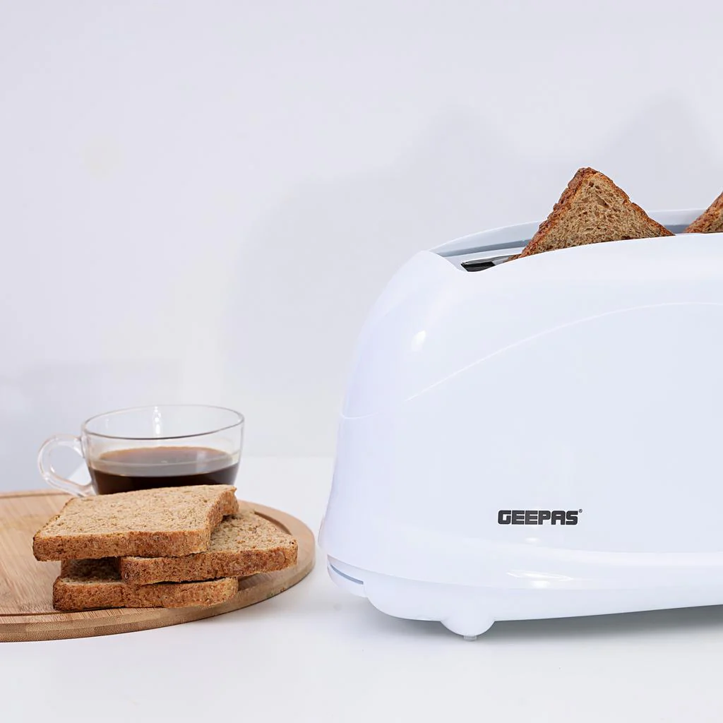 Geepas GBT9895 4-Slice Bread Toaster |1100W Power|  Browning Control Settings| Cancel Function| Removable Crumb Tray| Cord Storage| Heat-Resistant Body|2 Years Warranty - Image 3