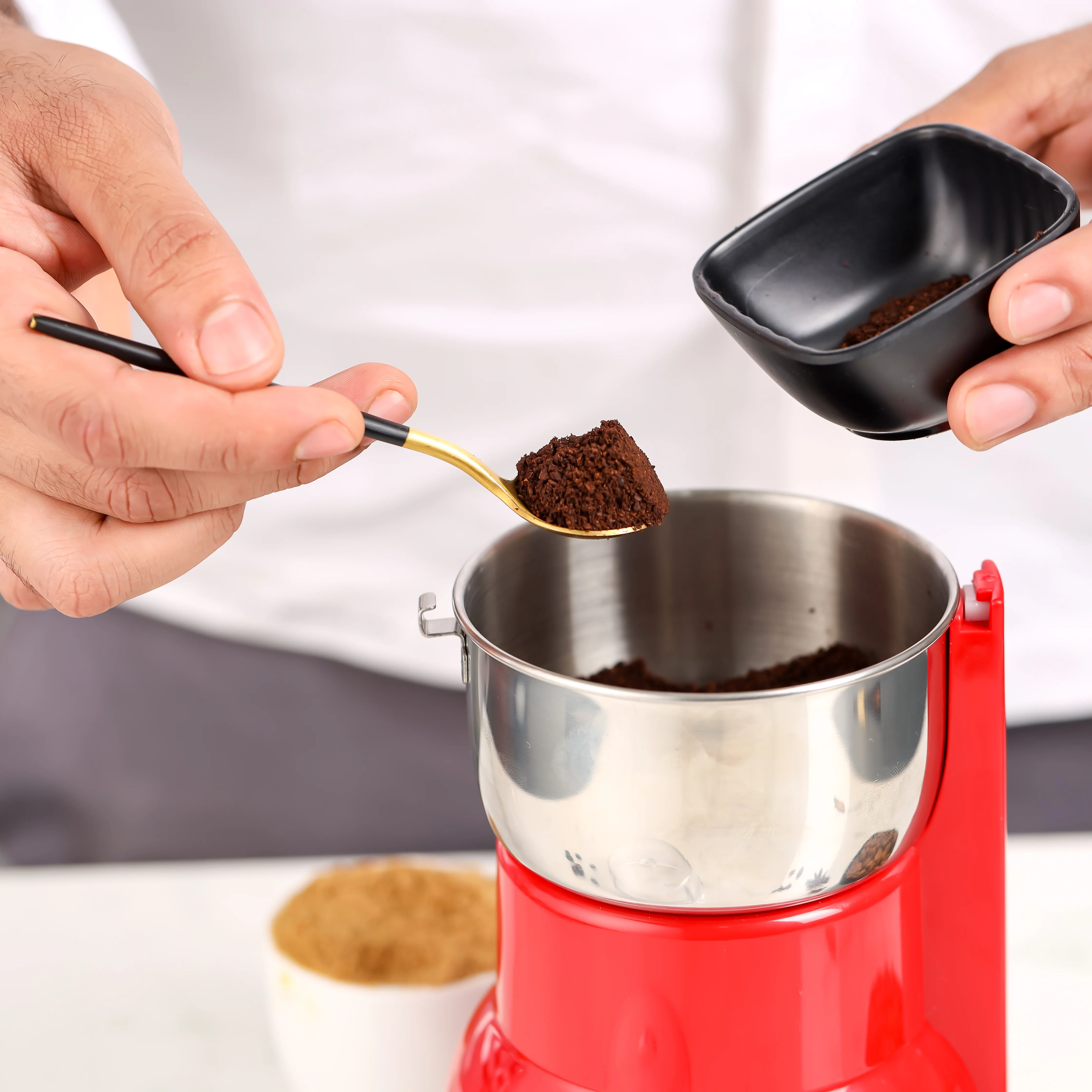 Geepas GCG5440 Coffee Grinder | 250W Motor with Overheat Protection| Strong Stainless Steel Cutting Blades| Unique Design | Ideal for Spices, Nuts, etc | 2 Years Warranty - Image 5
