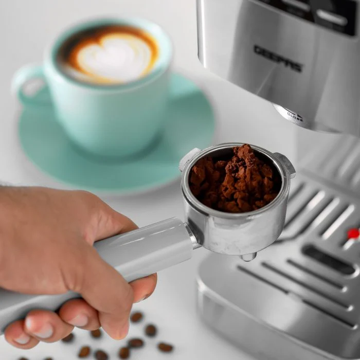 Geepas GCM1415SS Coffee Machine |20 Bar Pressure Pump| Professional Steam System| 1.5L Water Tank |Brew Espresso, Cappuccino, Latte, Mocha & More at Home|2 Years Warranty - Image 5