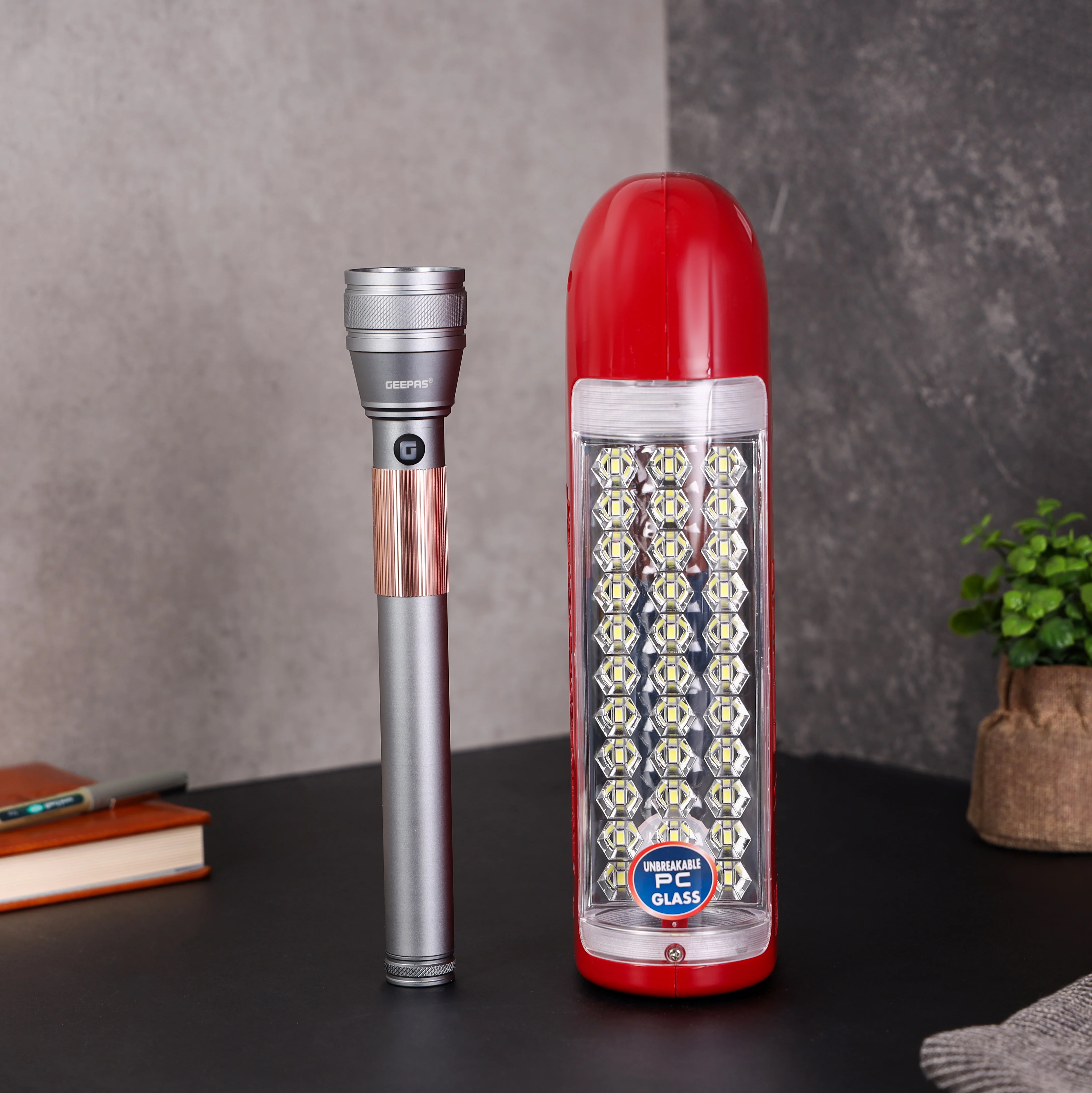 Geepas GEFL4629 Rechargeable Lantern & Zoomable Flashlight | 33 SMD LED Lantern| 20W High Power Zoom Torch| 6000mAh Battery|  100 Hours Working Time| 2 Years Warranty - Image 2