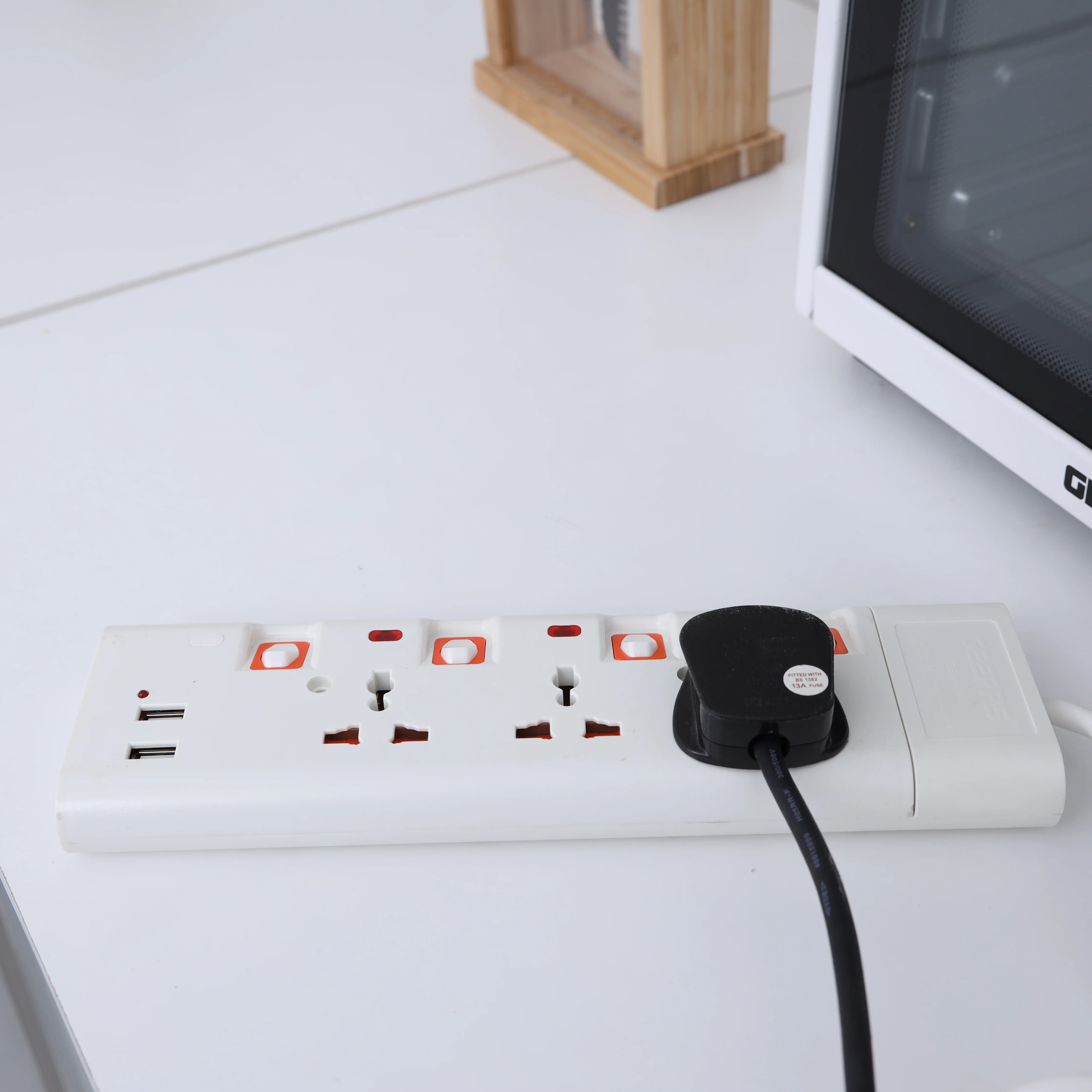 Geepas 3 Way Extension Socket with 2 USB Port - 4 Led Indicators with Power Switches | Extra Long 3m Cord, Over Current Protected | Ideal for All Electronic Devices - Image 3