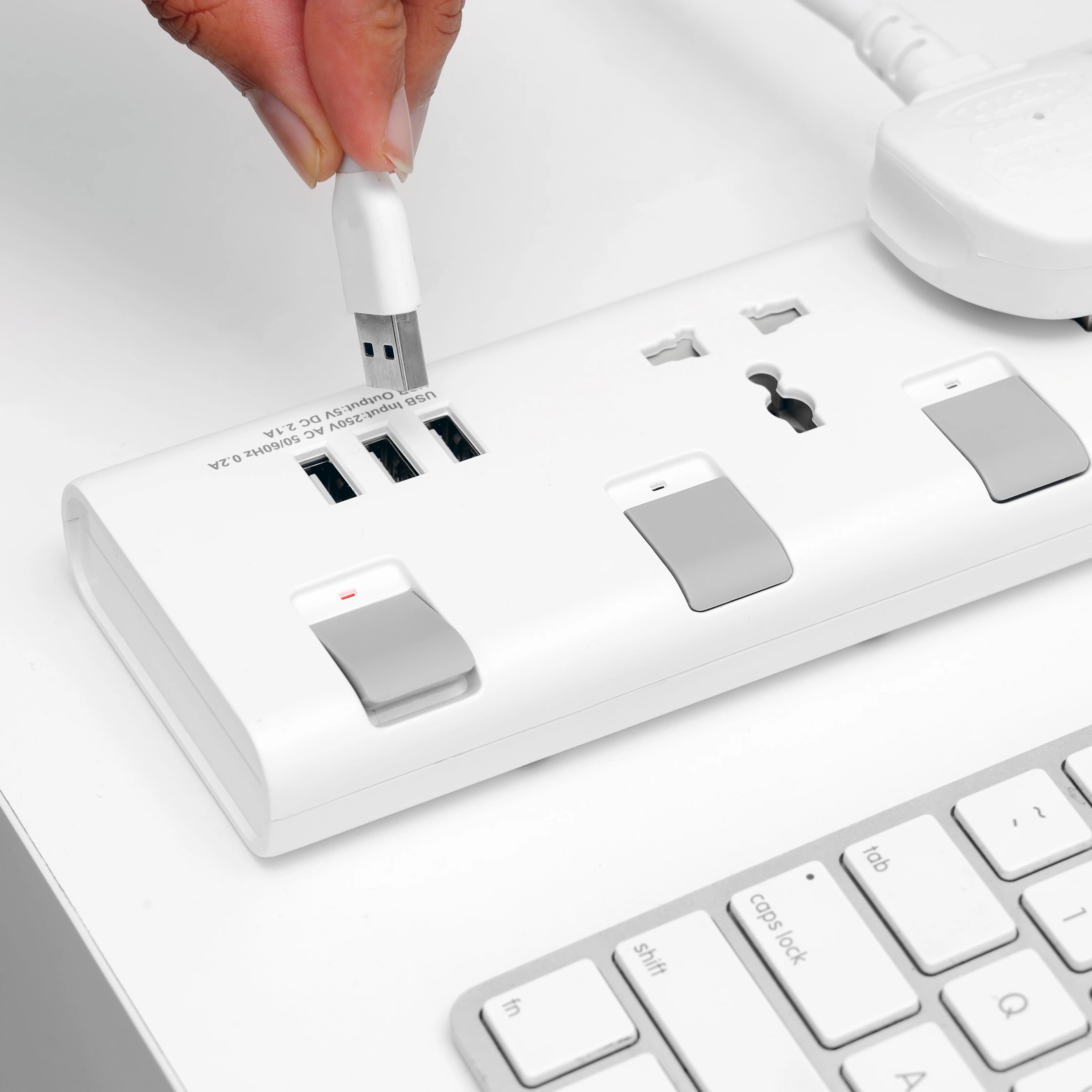 Geepas Extension Socket, 3 Ways, 5m Cord Length | GES5803 | Power Extension Socket | Multi Plug Power Cable | High Quality, Heavy Duty Power Switch - Image 5