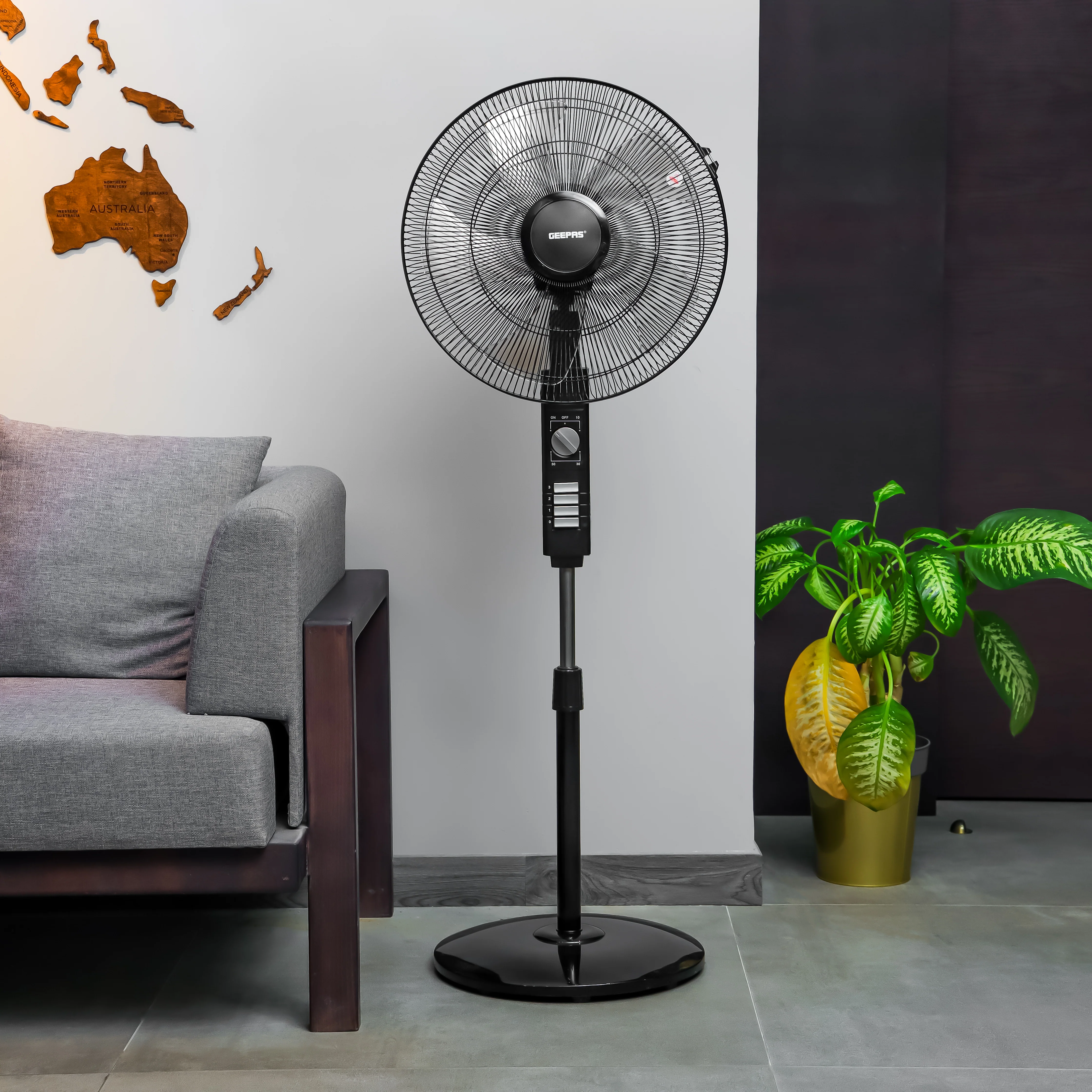 Geepas GF9605 18” Stand Fan | 3-Speed Piano Switch | 60W Powerful Motor | 5-Leaf AS Blade | Wide Oscillation | Overheat Protection | Durable Design | 2 Years Warranty - Image 2