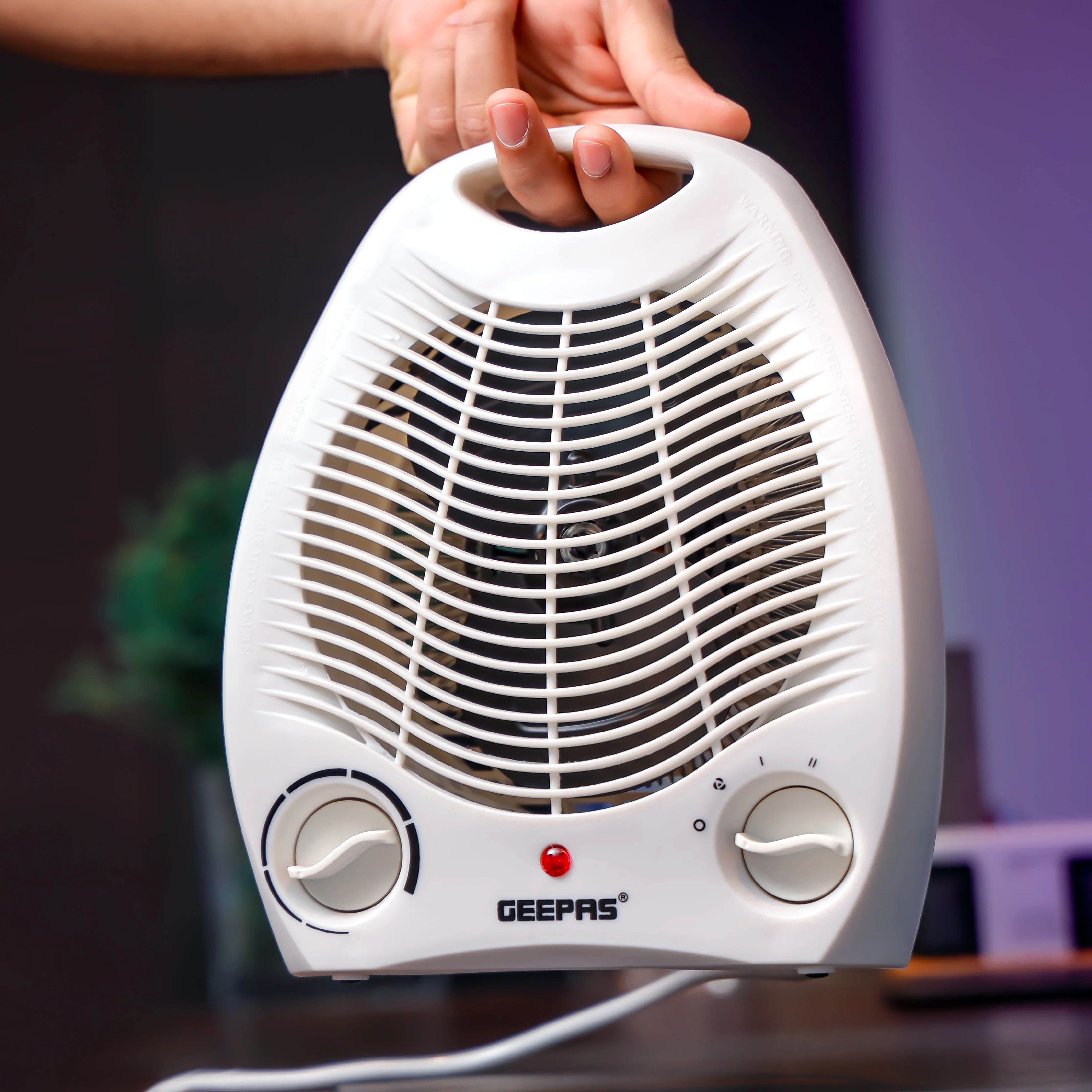 Geepas GFH9518 Fan Heater | 2000W/1000W Dual Heating Power with Adjustable Thermostat| Power Indicator Light | Overheat Protection | Portable Design | 2 Years Warranty - Image 3