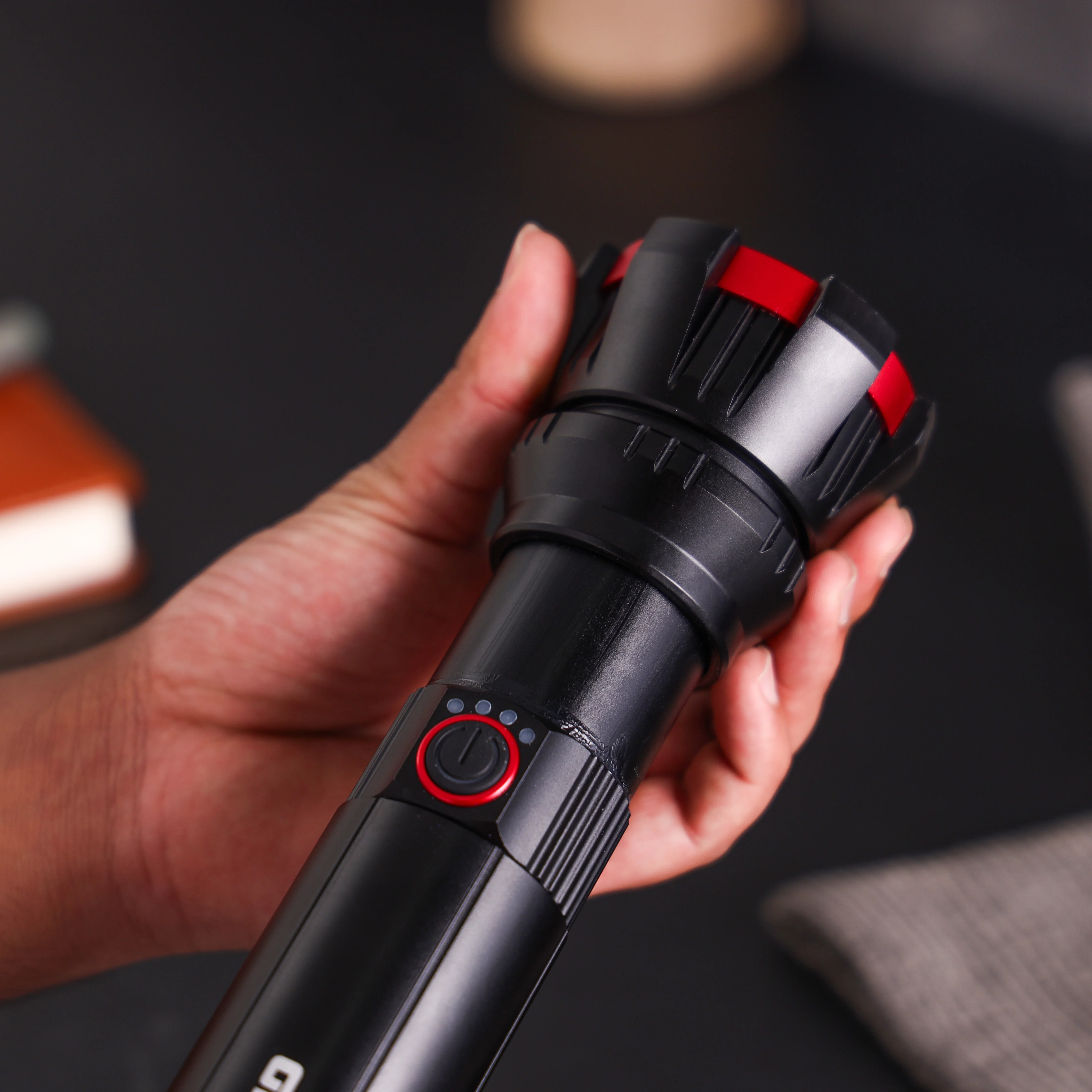 Geepas Zoomable LED Flashlight- GFL51080Z | 30W, 3000 Lumens | 2 Lighting Modes | 10Hrs Runtime | Battery Level Indicator | Lithium Battery | Black, Lifetime Warranty - Image 3