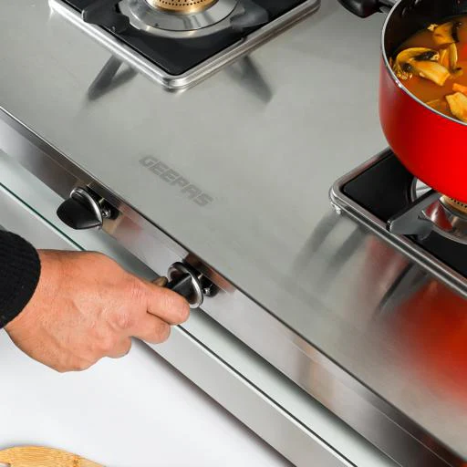 Geepas GGC31038 Stainless Steel Gas Cooker | 2 Burner LPG Stove| Auto-Ignition| Durable Brass Burners| Heavy Duty Pan Support| Safe & Efficient Cooking| 2 Years Warranty - Image 5