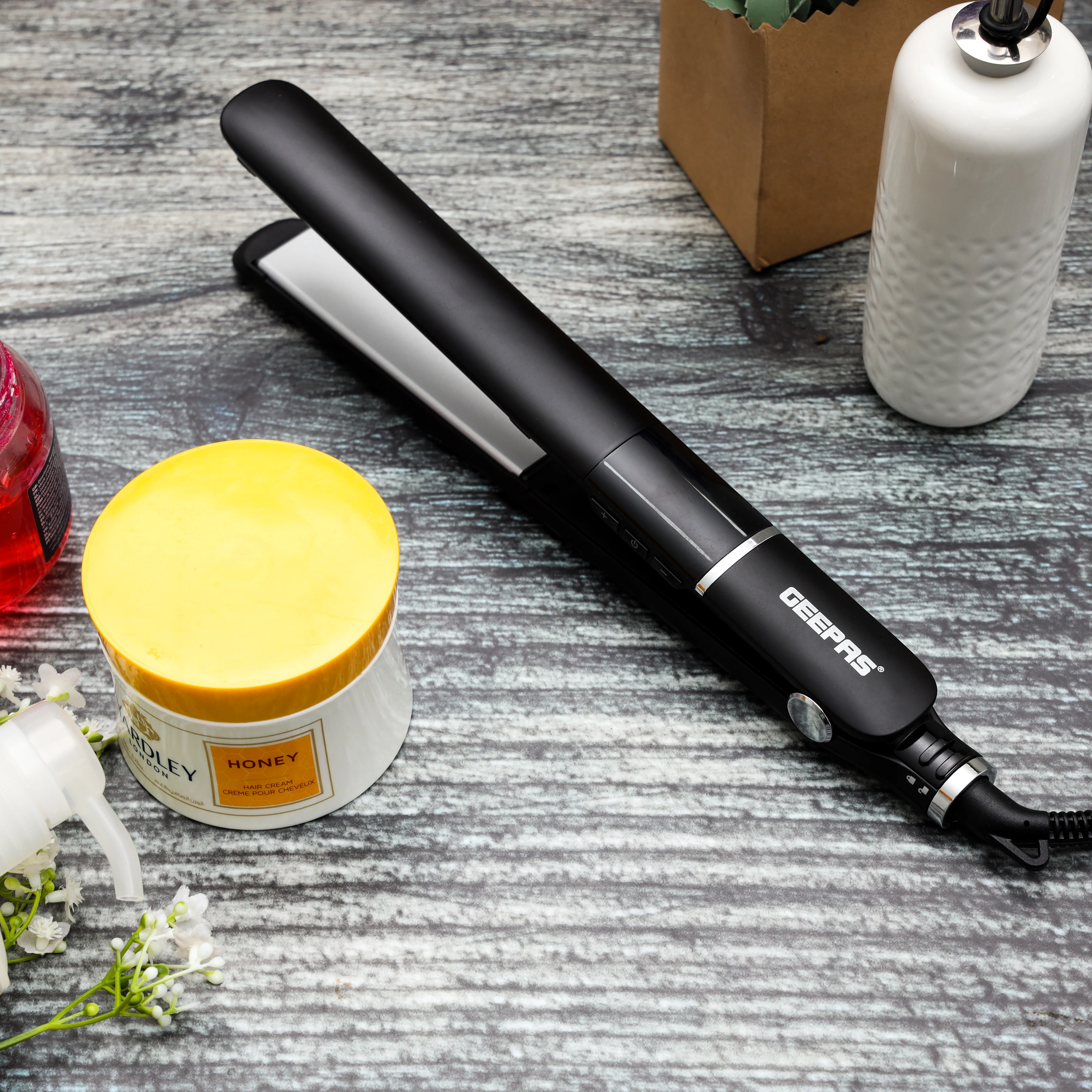 Geepas GHS86003 Professional Digital Hair Straightener | Ceramic-Coated Floating Plates | LED Display | Adjustable Temperature Control | Fast Heating|  2-Year Warranty - Image 3