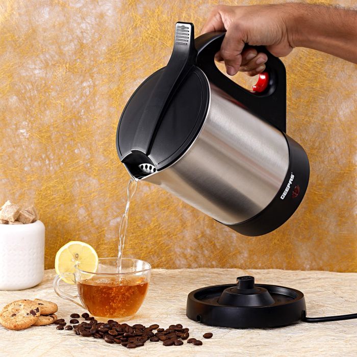 Geepas GK165 Stainless Steel Electric Kettle | 1.8L Large Capacity| Fast Boiling| Durable Body| Automatic Cut-Off Safety Feature| Easy to Use Design| 2 Years Warranty - Image 3