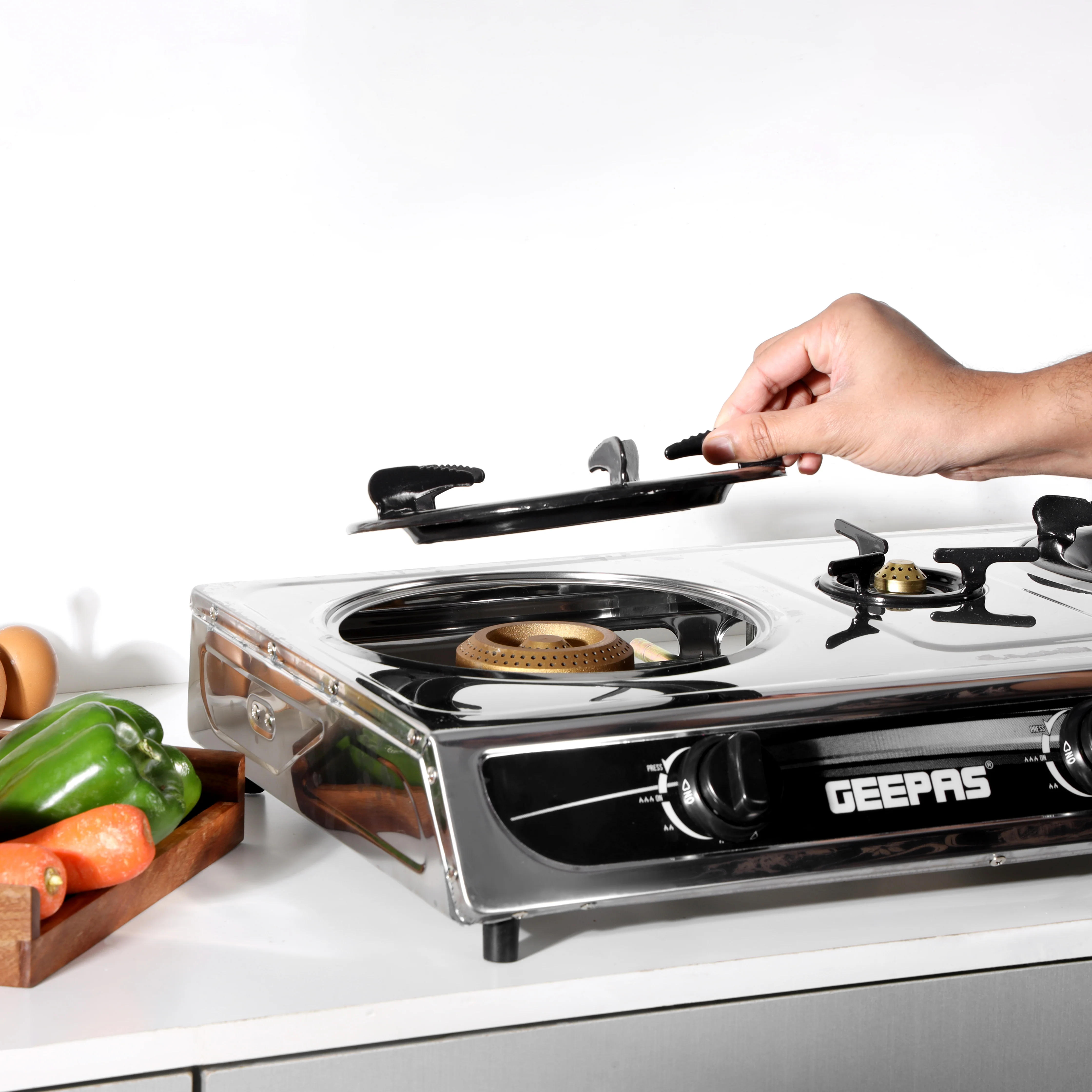 Geepas GK6857 Triple Burner Gas Cooker | Stainless Steel Body| 3  Burners| Auto Ignition System | 5.60kW Powerful Heat Output | Easy Cleaning Design & 2-Year Warranty - Image 5