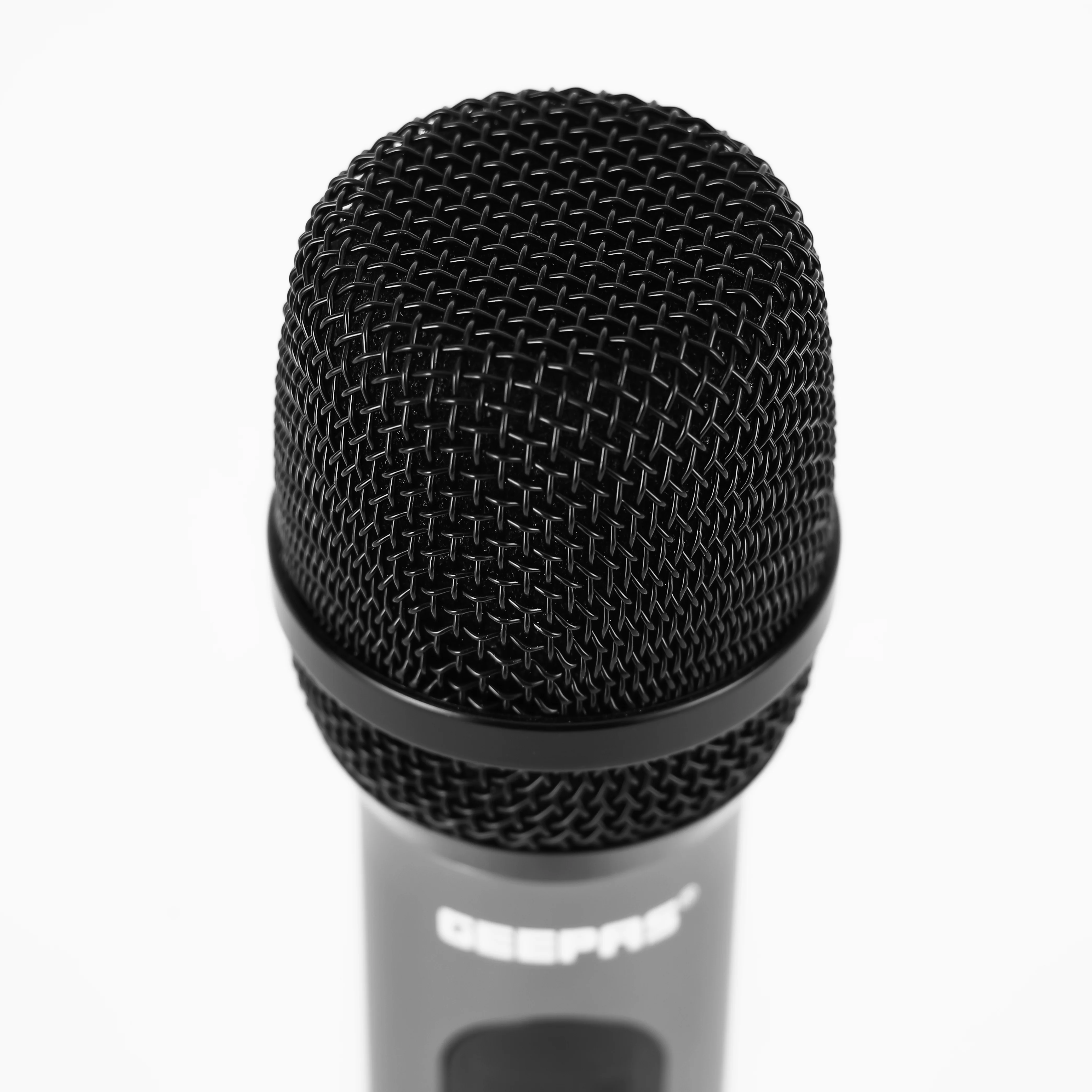 Geepas GMP15014 UHF Wireless Microphone | High Quality Sound Output with Sharp Sensitivity| Long-Distance UHF Transmission| 30 Selectable Frequencies| 2-Year Warranty - Image 5