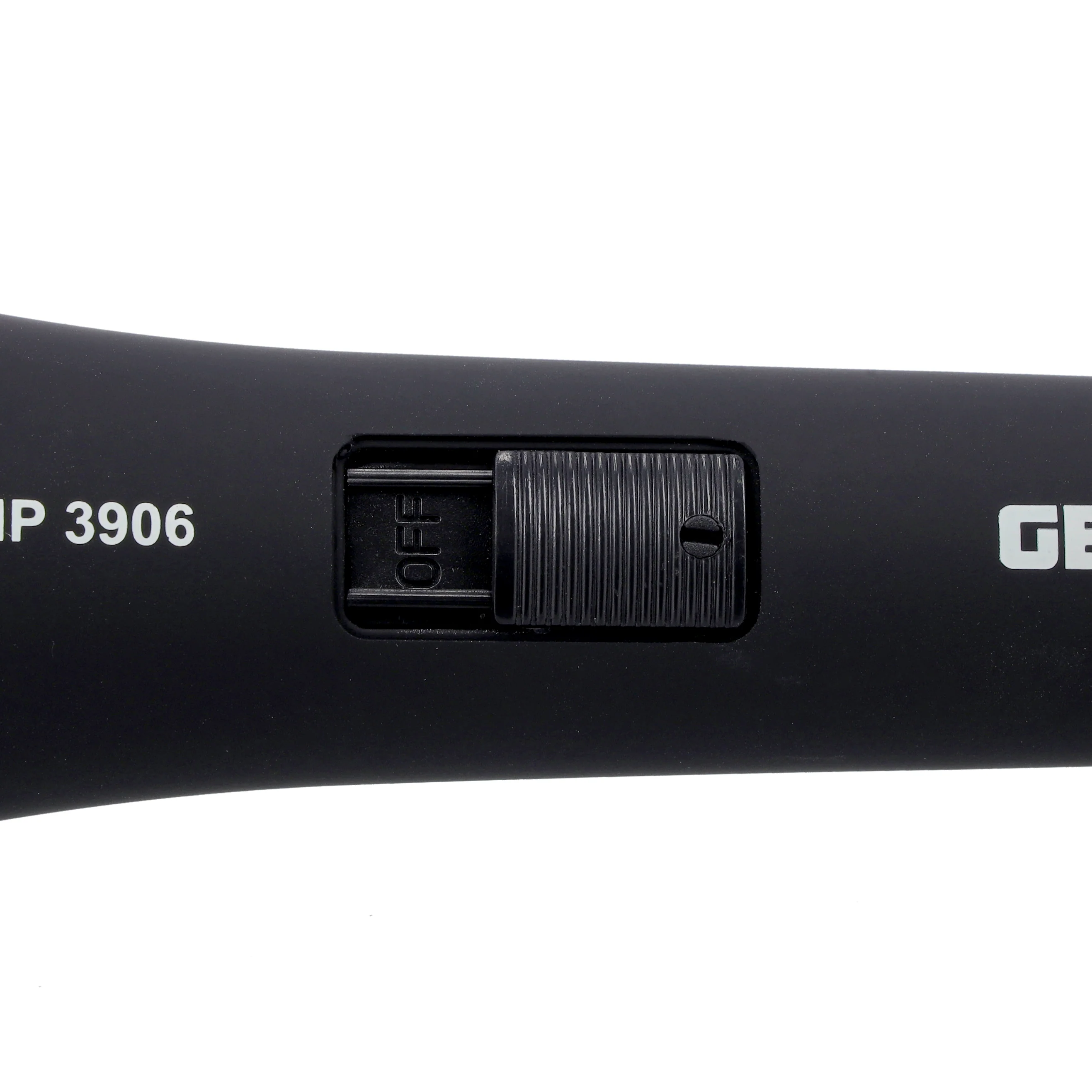 Geepas GMP3906 Dynamic Microphone | High Sensitivity Vocal Pickup | Low-Noise Clear Audio Performance | Durable 5.6×5m Cable for Flexible Setup | 2 Years Warranty - Image 4