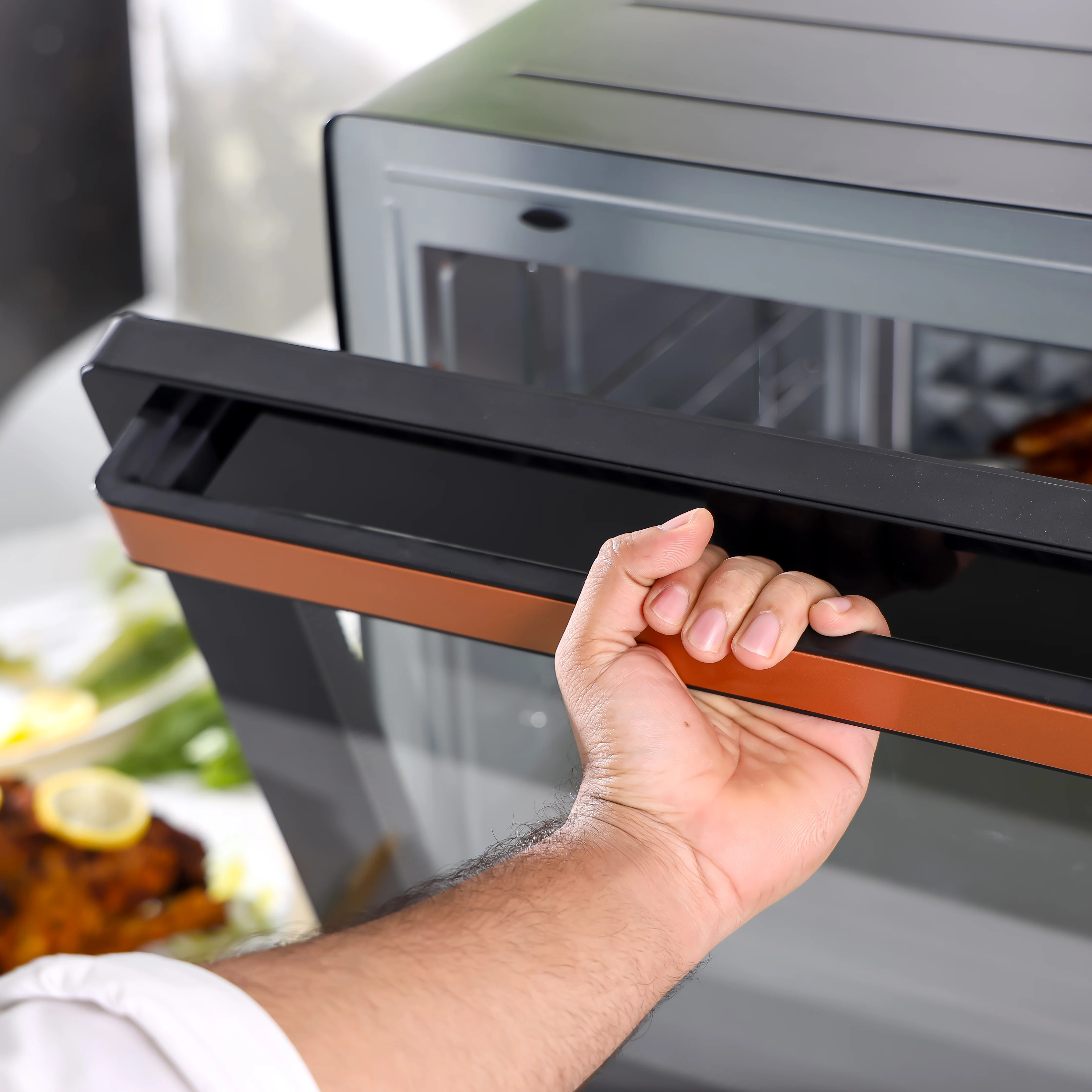 Geepas 100 L Multifunctional Oven- GO34059| 2800 W, Rotisserie, Convection Functions and Inner Lamp|  7 Stages Heating Selector, Adjustable Temperature| 2 Years Warranty - Image 3
