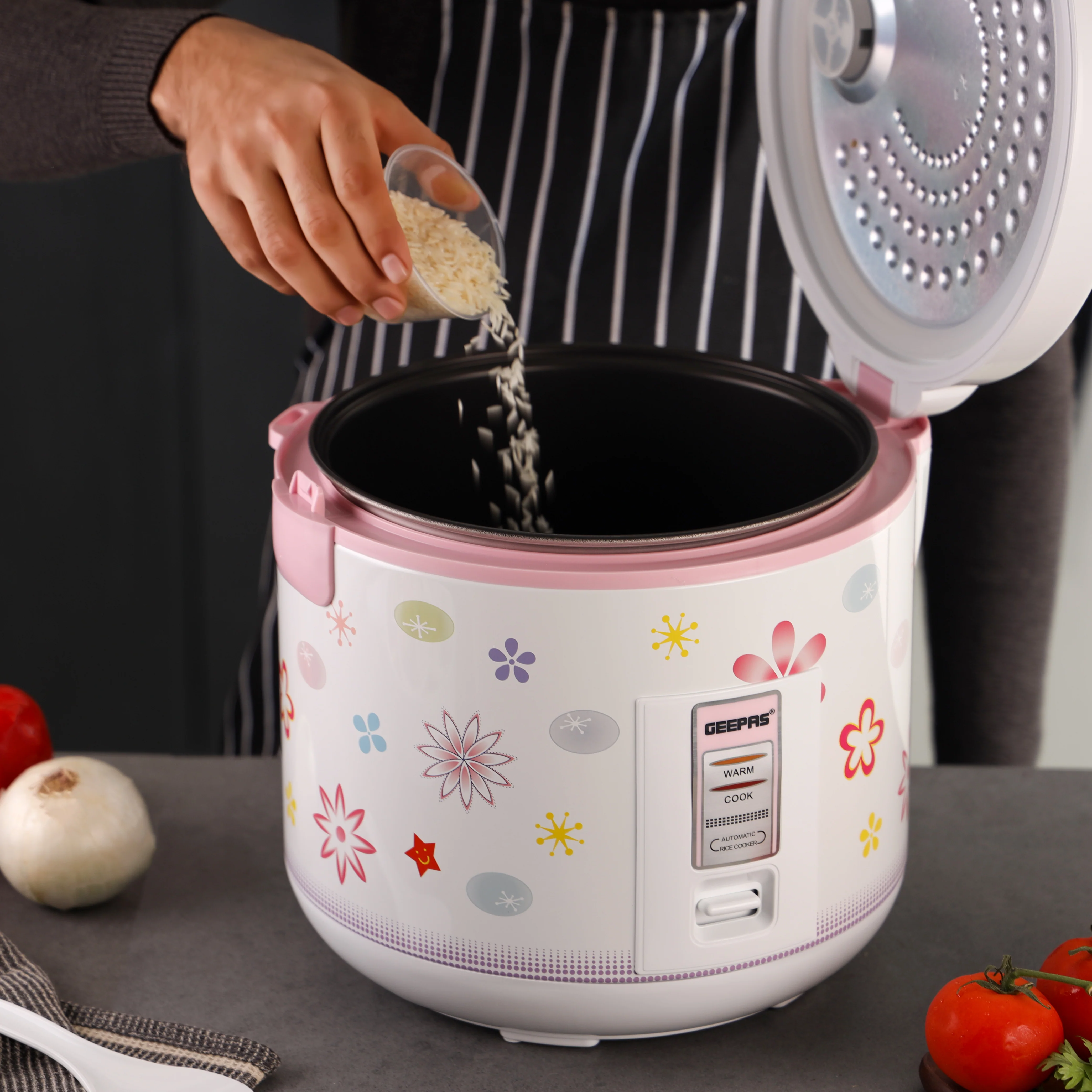 Geepas GRC35023 3.2L Automatic Rice Cooker | Cook, Steam & Keep Warm | Non-Stick Inner Pot | Detachable Cord | Includes Measuring Cup & Spoon | White | 2Y Warranty - Image 4