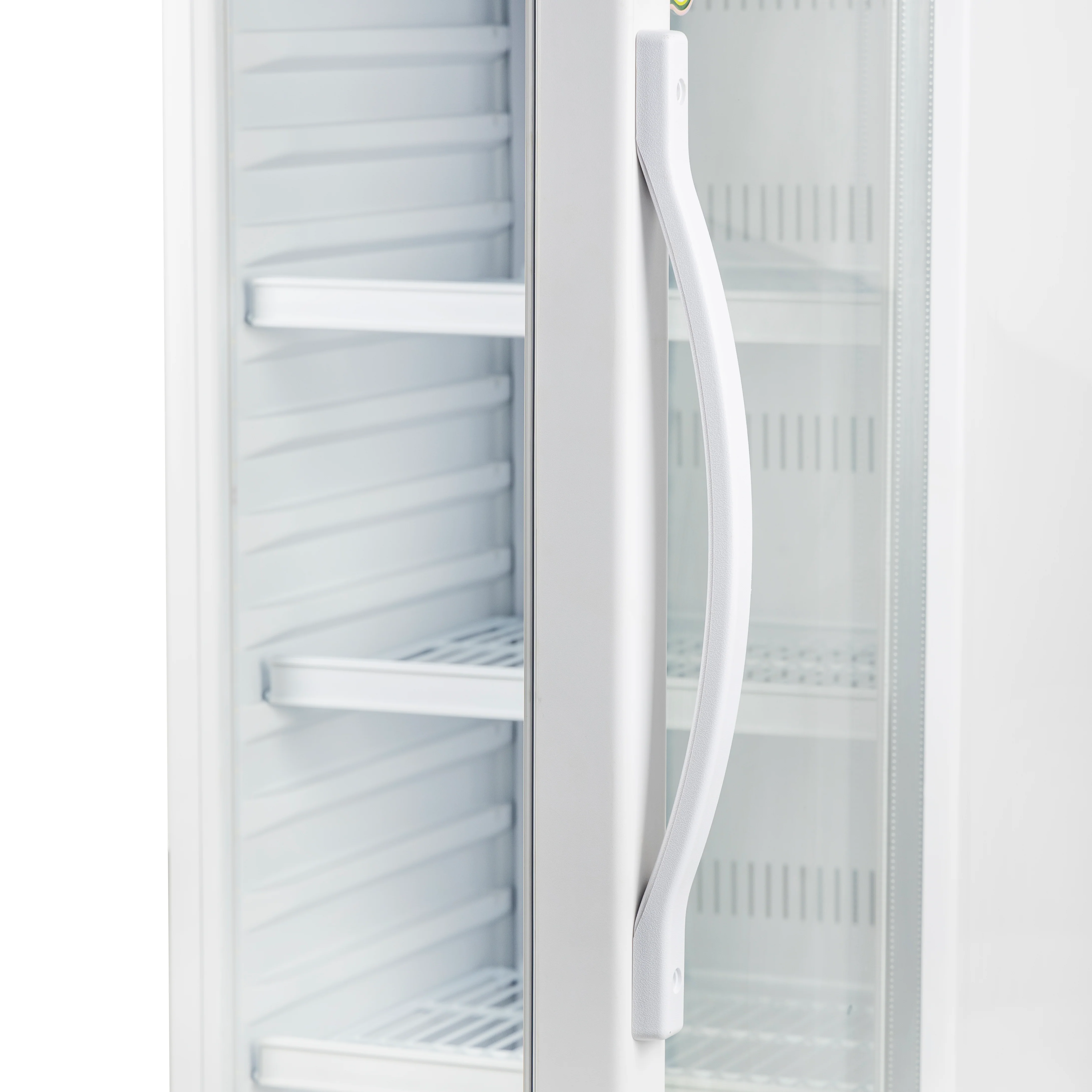 Geepas GSC6548 Upright Showcase | 300L Display Refrigerator| -3°C Cooling | Compressor Fan| Adjustable Thermostat | Transparent Door| Interior Lamp |  1-Year Warranty - Image 5
