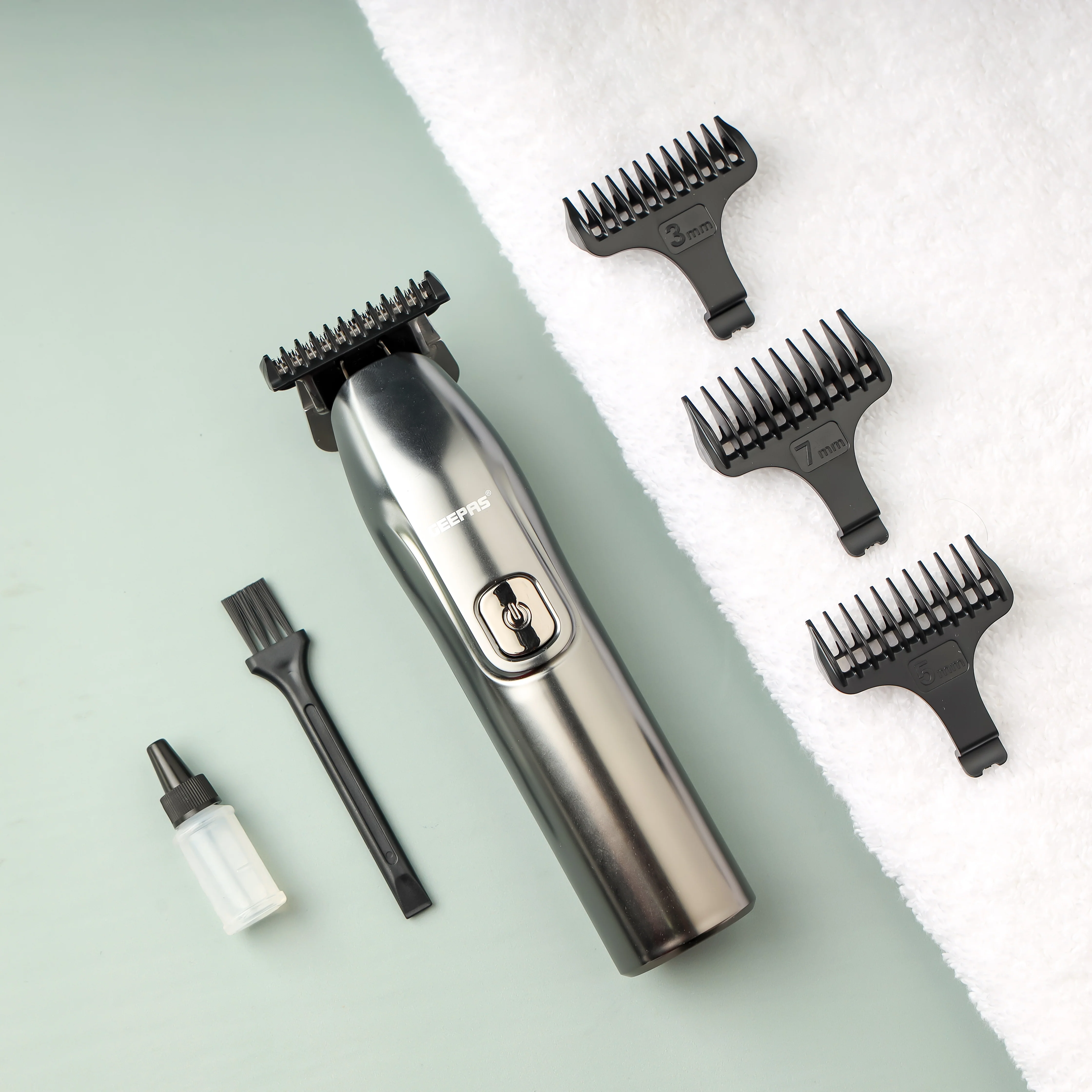 Geepas Rechargeable Hair and Beard Trimmer-GTR57509/with High-Capacity Li-ion Battery and 180 min Working Time/Detachable Blades and Waterproof IPX7/2 Years Warranty,Grey - Image 2