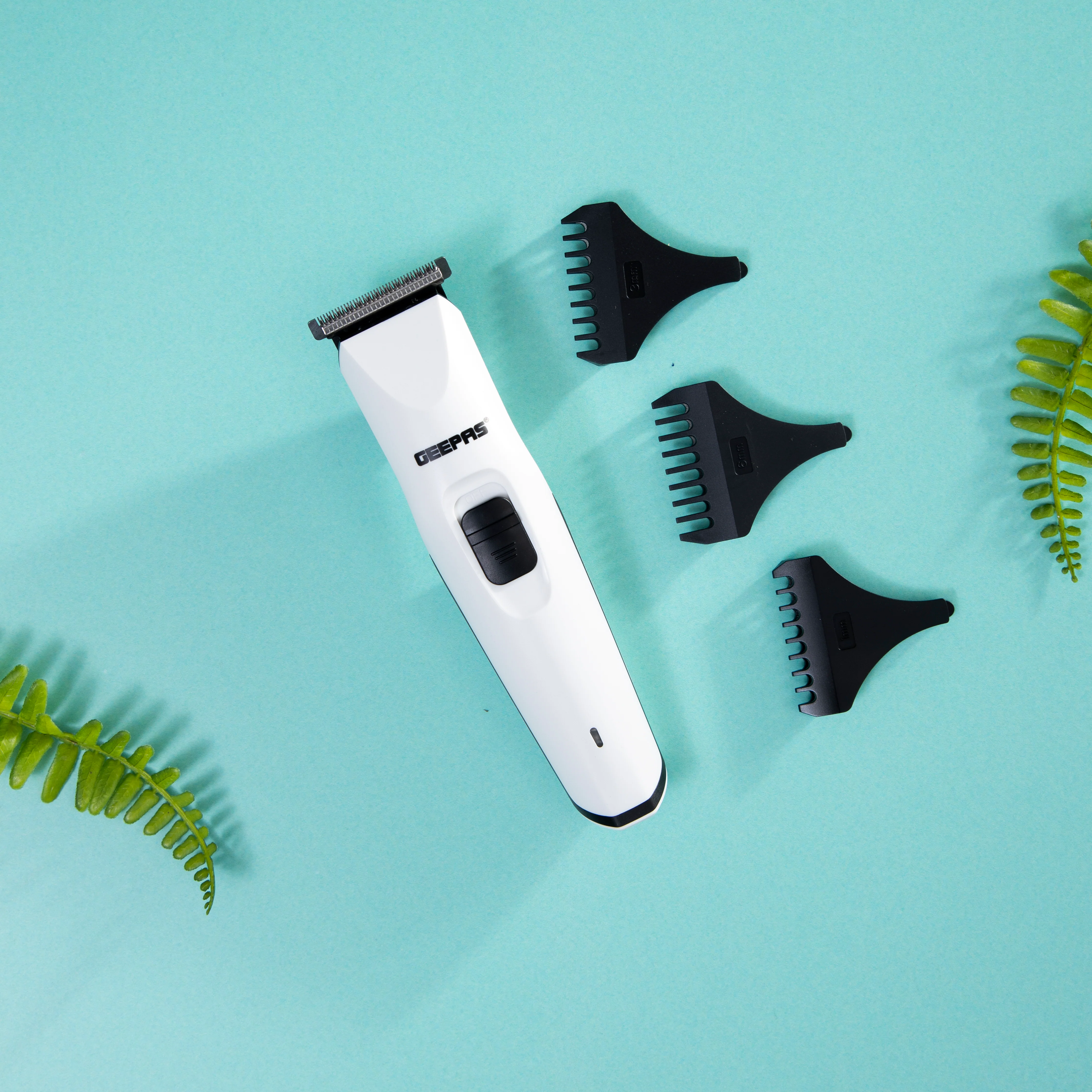 Geepas GTR8126N Rechargeable Trimmer | Precision Steel Blades | Cordless Grooming | 40-Minute Runtime | Built-in Battery | 6–8Hr Charging | High Cutting Performance - Image 2