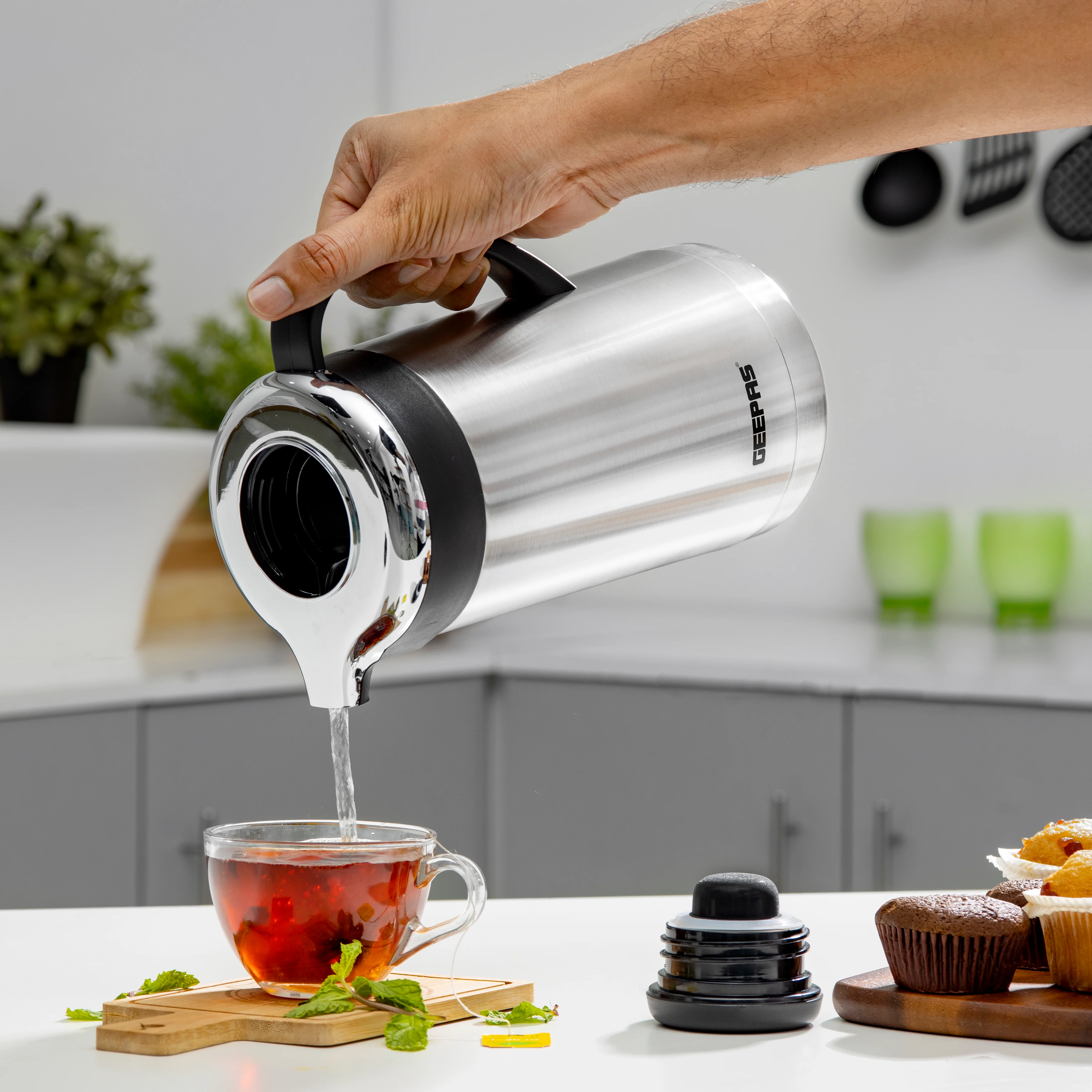 Geepas GVF27017 Stainless Steel Vacuum Flask| 1.6L| Double Wall Insulated Thermos Bottle | Keeps Beverages Hot & Cold for up to 24 Hours | Leak-Proof| 2 Years Warranty - Image 5