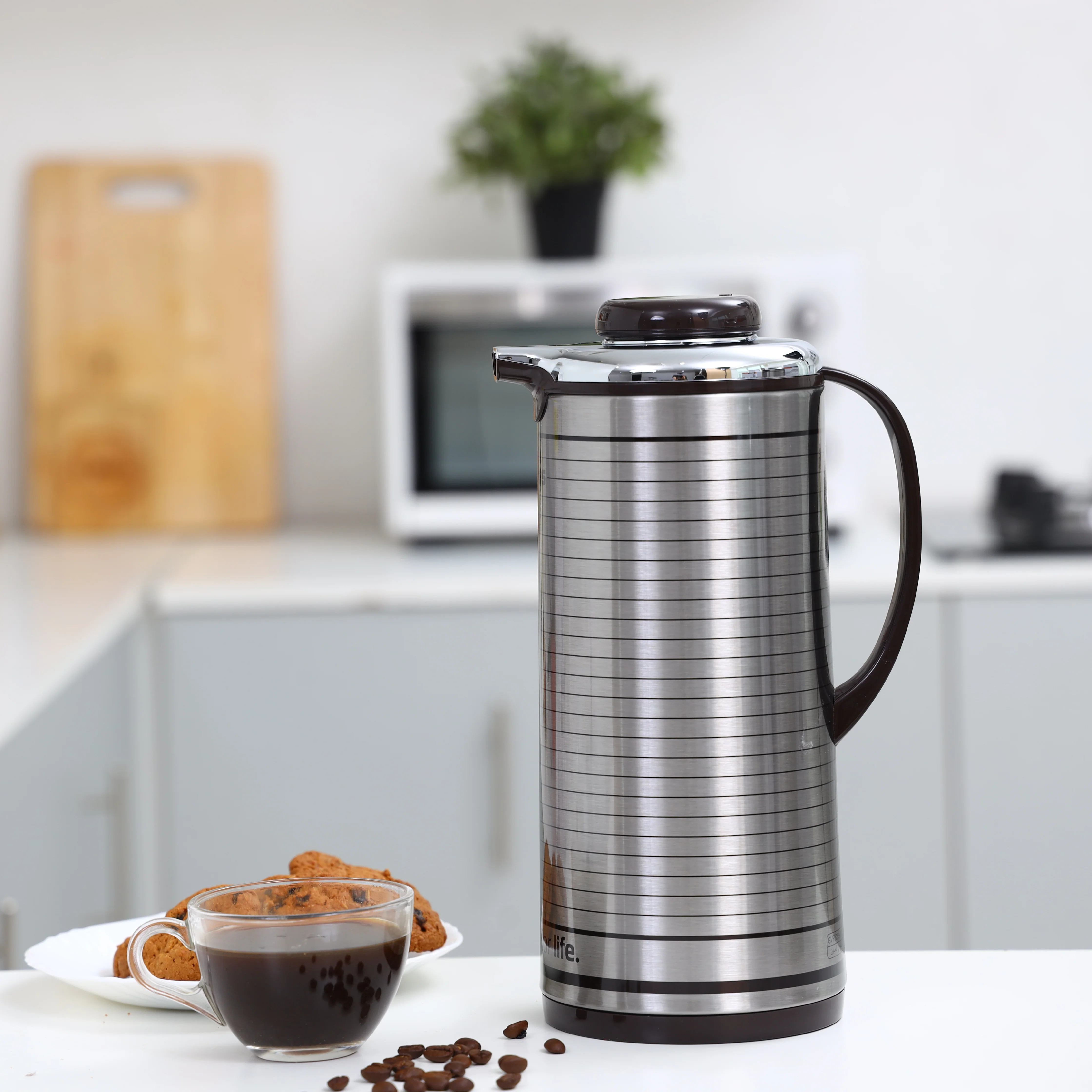 Geepas GVF5259 Vacuum Flask | 1.3L Capacity | Hot & Cold Beverage Insulation |Durable Plastic, Iron, Glass, Silica Gel Material | Mirror & Brown Finish |Leak-Proof Design - Image 2
