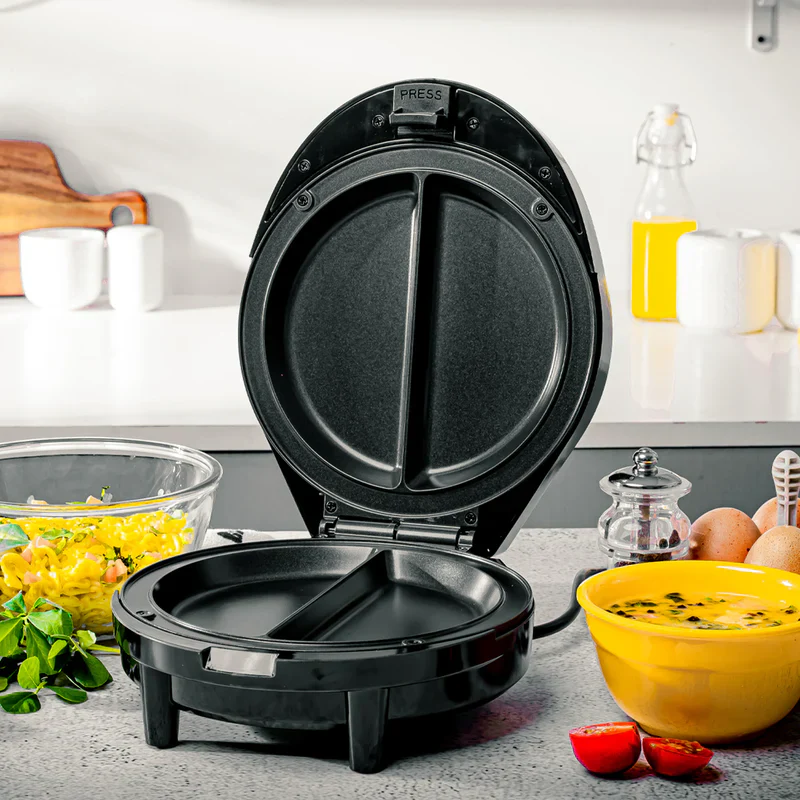 Geepas Omelette Maker GOM36535UK | Non-Stick 185mm Plate| 1000W Power | Green & Red Indicator Lights| Automatic Temperature Control| Anti-Slip Feet | 2 Years Warranty - Image 2