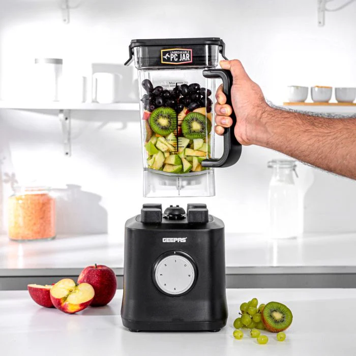 Geepas 2-liter Professional Blender- GSB44078N/ 2000W/ 5 Speed Setting & Pulse/ Transparent & Unbreakable Jar with Stainless Steel Blade/ 2 Years Warranty, Black - Image 3