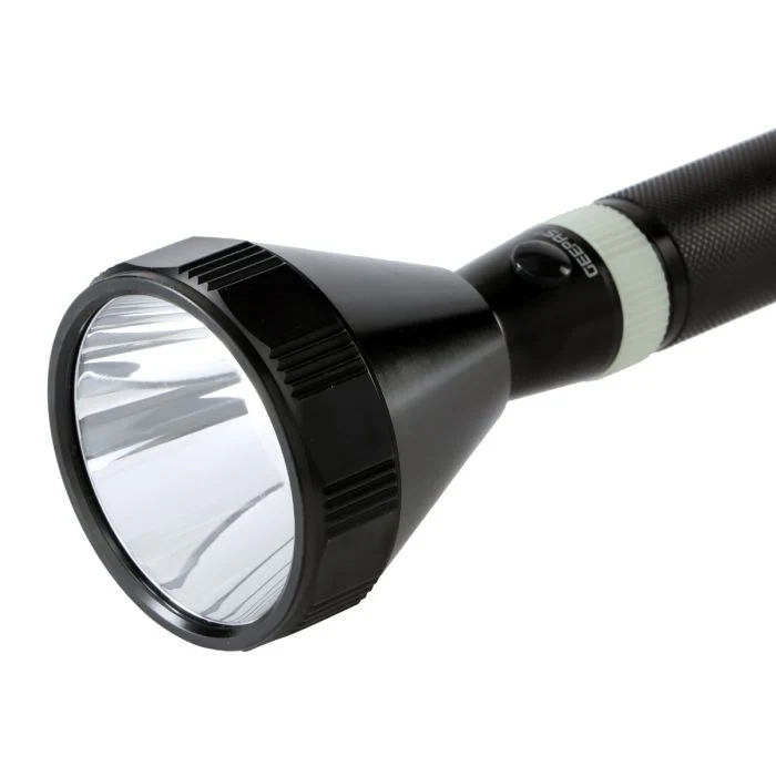Geepas Rechargeable LED Flashlight- GFL51056| Rechargeable Ni-Cd Battery, Aluminum Housing and Easy to Use| Energy Saving and XML-2 LED| Compact, Portable and Light-Weight Design with Strap and 5 Hours Operating Time| Perfect for Indoor and Outdoor Use| B - Image 4