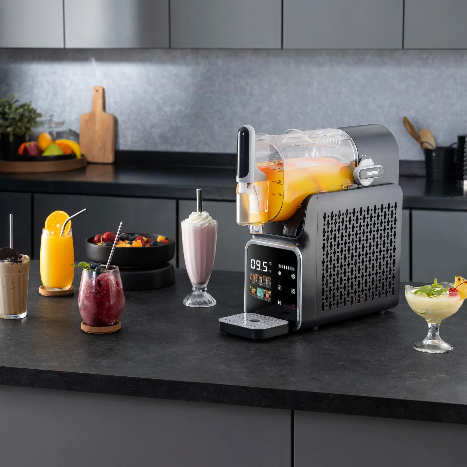Geepas Slushie Machine GSM63093 – 7 Smart Programs, Touchscreen, Frozen Drinks Maker, 12-Hour Chill - Image 3
