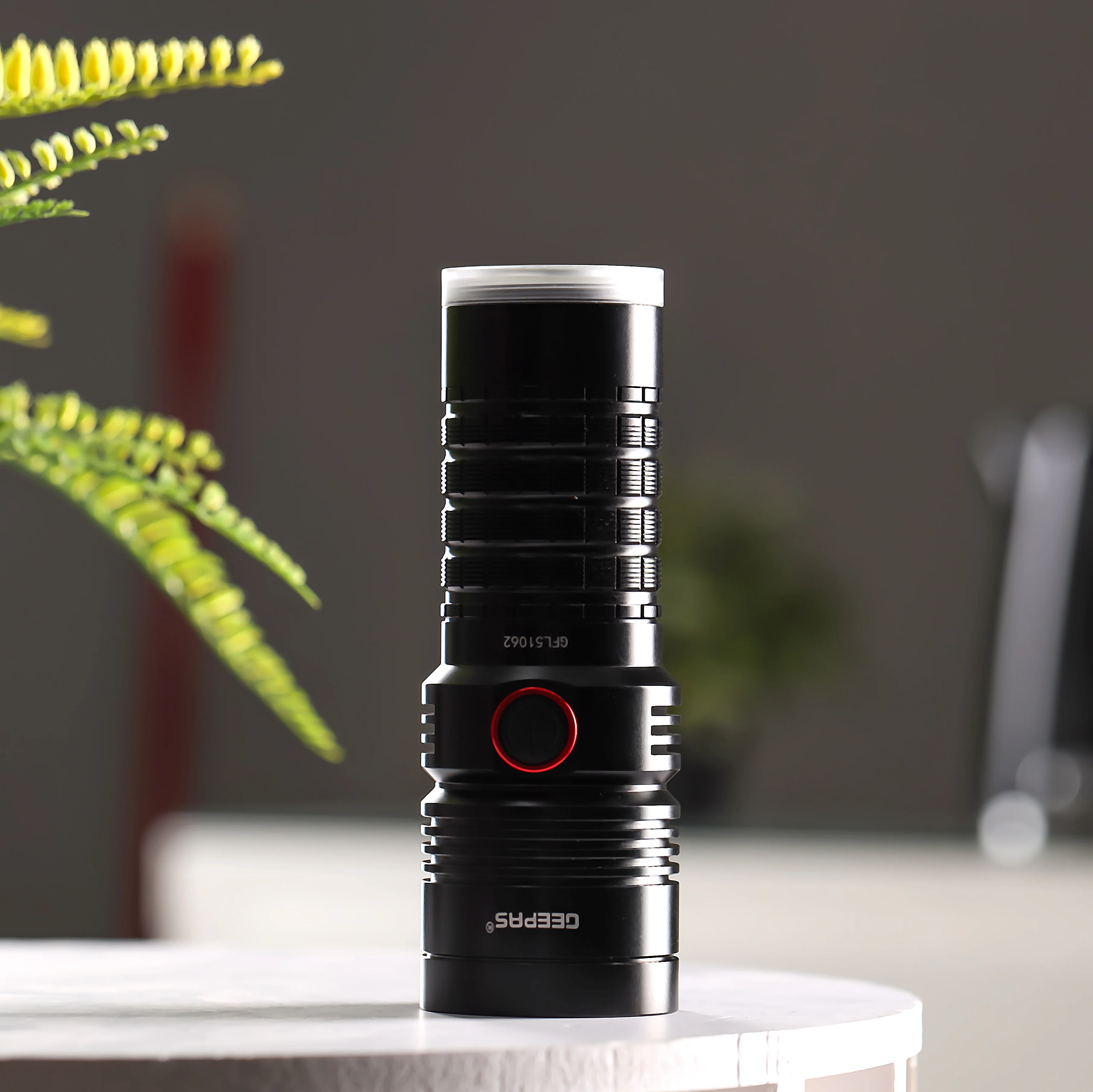 Geepas GFL51062 Rechargeable LED Flashlight with Power Bank – 25W, 3000LM, 6500-8000K, 24h Runtime, IPX6 Waterproof, Aluminum Body, Lithium Battery, Black - Image 2