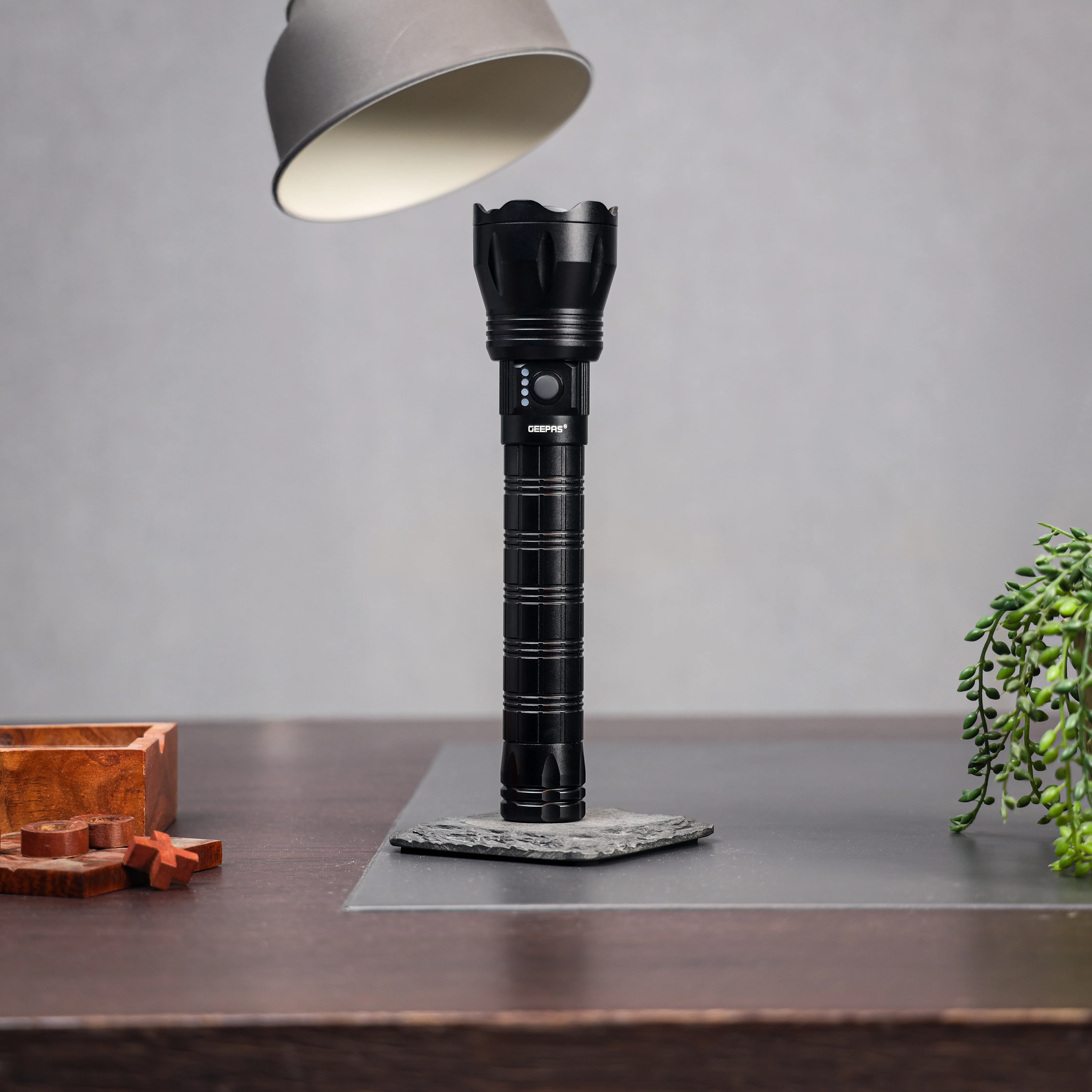 Geepas Zoomable LED Flashlight with Power Bank- GFL4650/ 30 W Lazer LEDs,12 Hours Continuous Working/2 Modes, High and Low, 3000 Lumens Torch Light,Type-C Charging/ Black - Image 3